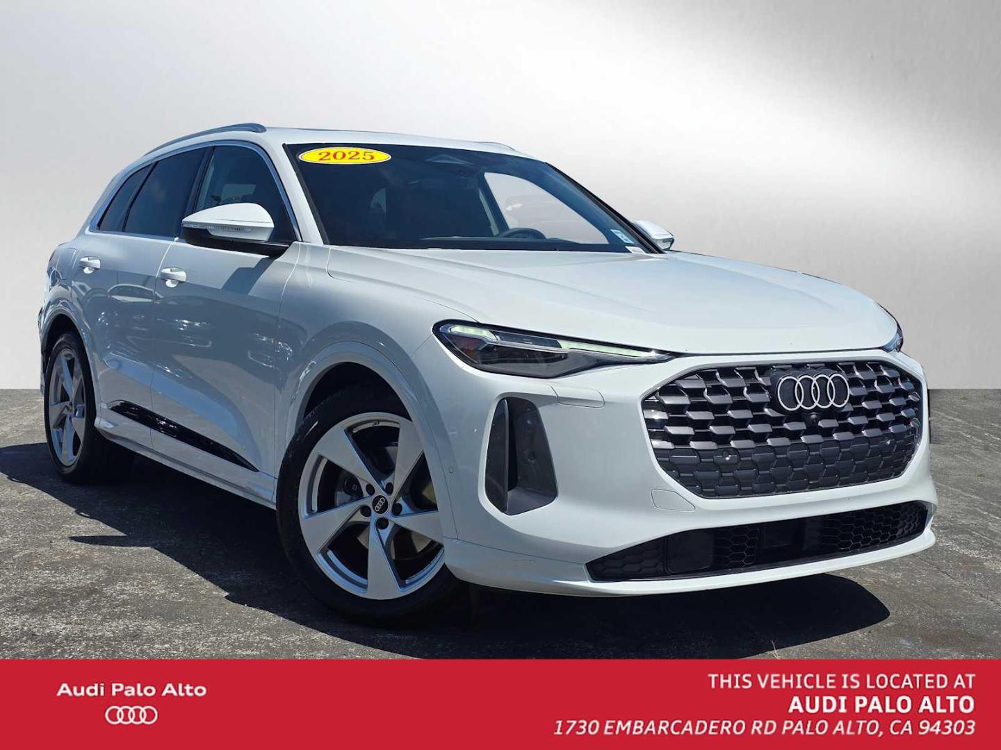 2025 Audi Q5 40 Prestige's photo