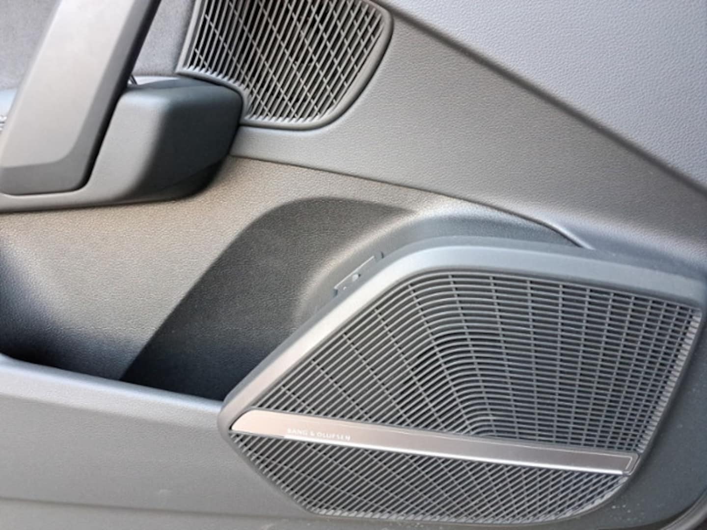 Bild über Audi SQ5 TDI tiptronic - für weitere Informationen kontaktieren Sie den Audi Partner
