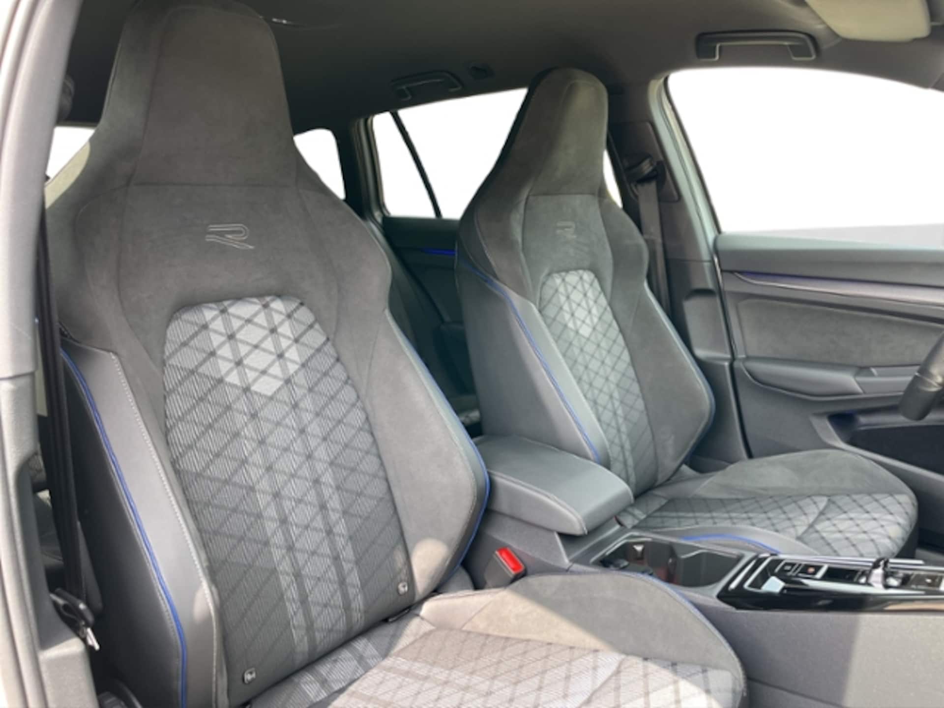 Volkswagen Golf Variant R-Line