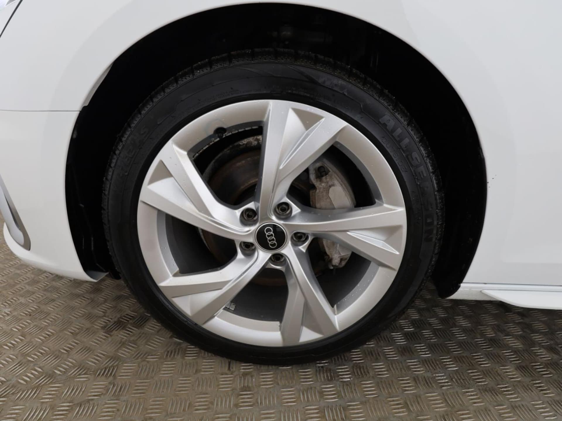 Audi A4 Avant S line