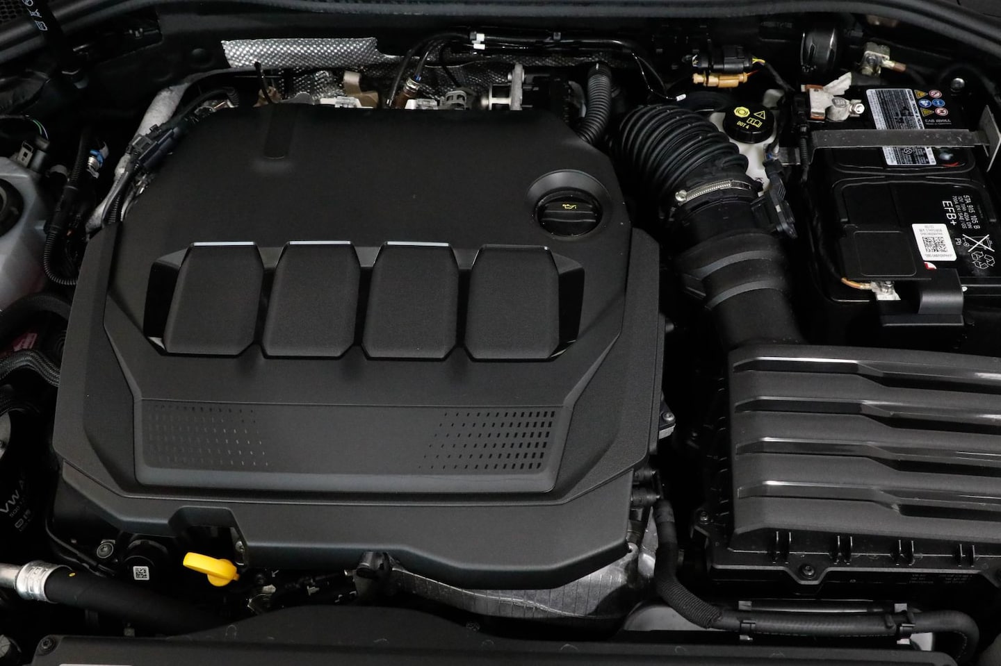Bild über Audi A3 Sportback 35 TDI S tronic - für weitere Informationen kontaktieren Sie den Audi Partner