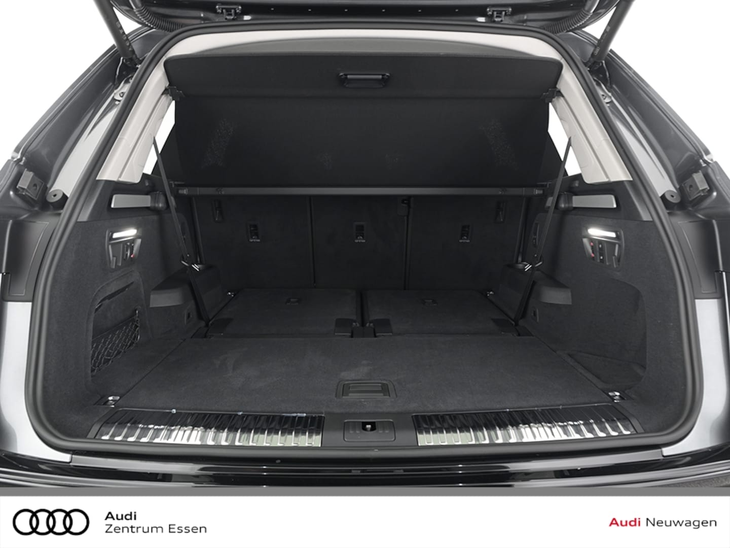 Bild über Audi Q7 SUV TDI quattro 220 kW tiptronic - für weitere Informationen kontaktieren Sie den Audi Partner