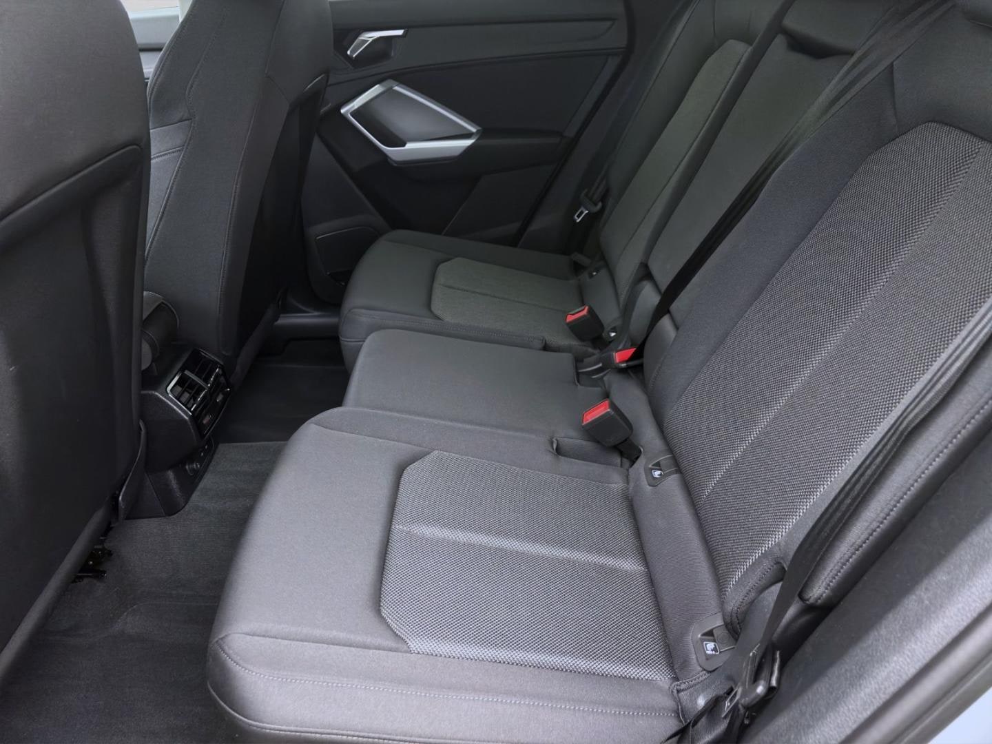 Bild über Audi Q3 TFSI 110 kW S tronic - für weitere Informationen kontaktieren Sie den Audi Partner