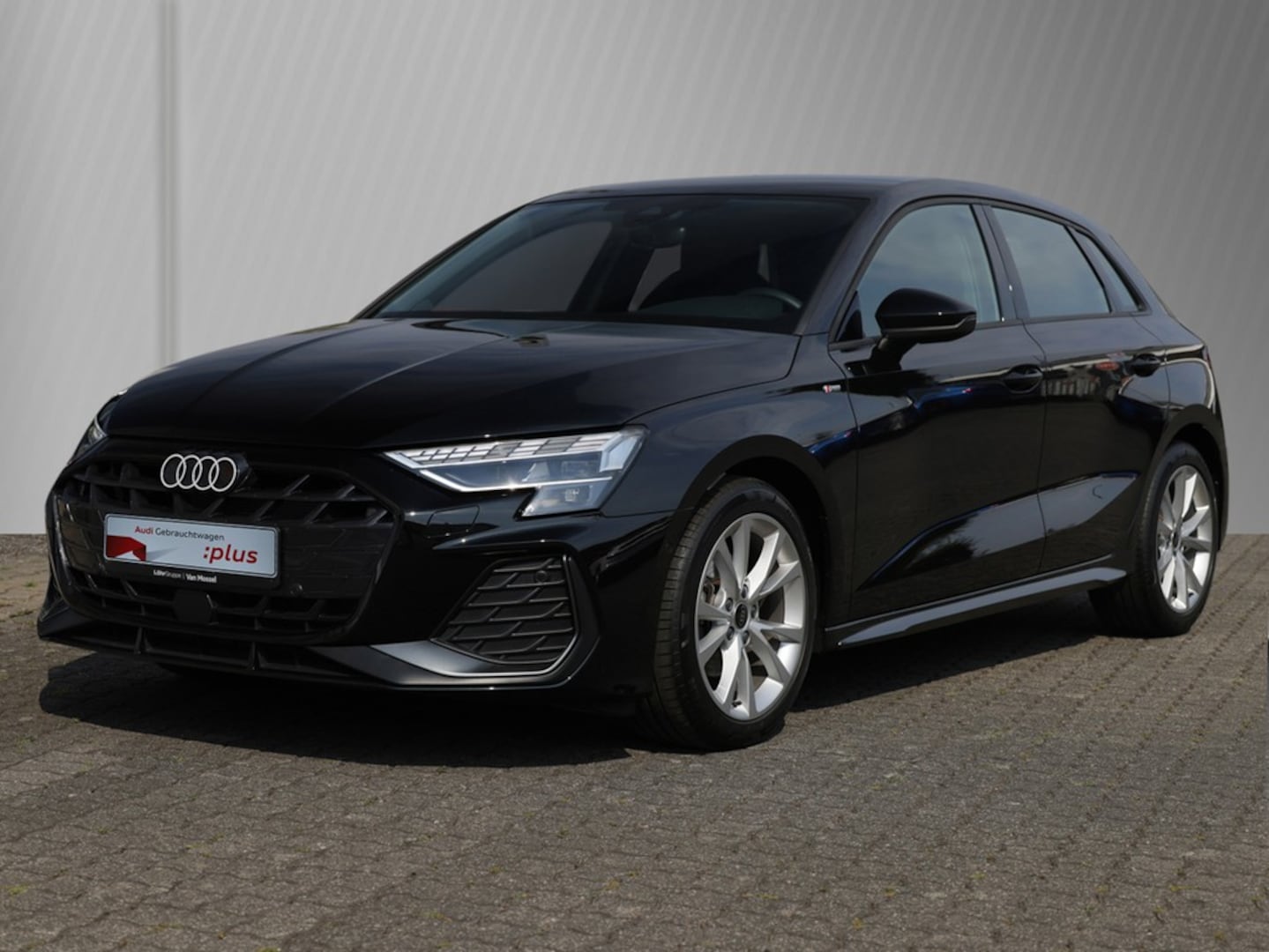 Bild über Audi A3 Sportback S line 35 TDI S tronic - für weitere Informationen kontaktieren Sie den Audi Partner