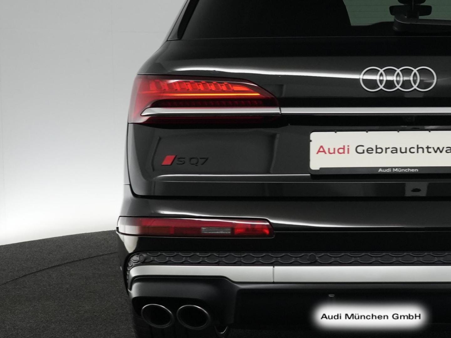 Bild über Audi SQ7 SUV TFSI quattro tiptronic - für weitere Informationen kontaktieren Sie den Audi Partner
