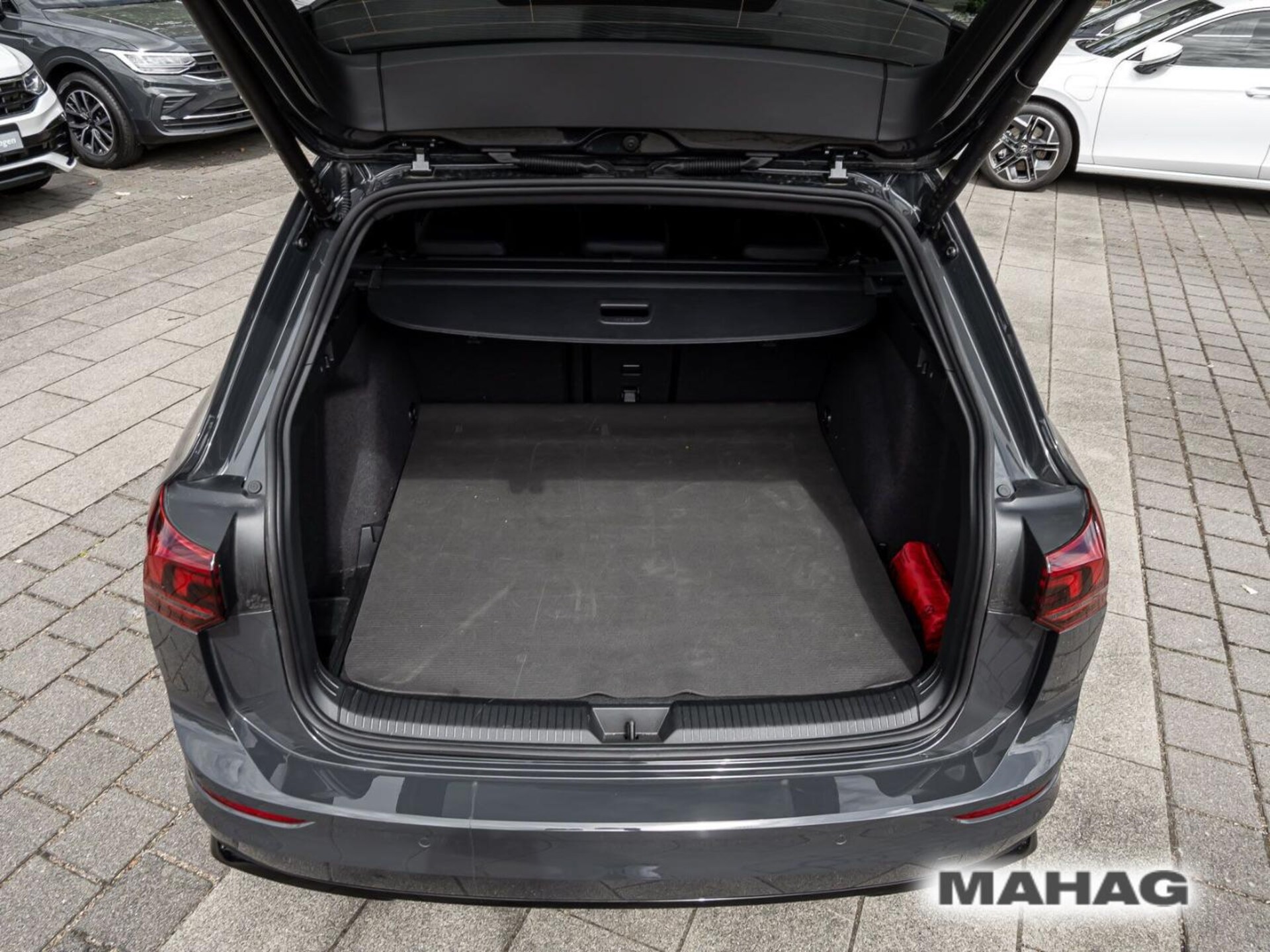 Volkswagen Golf Variant R-Line