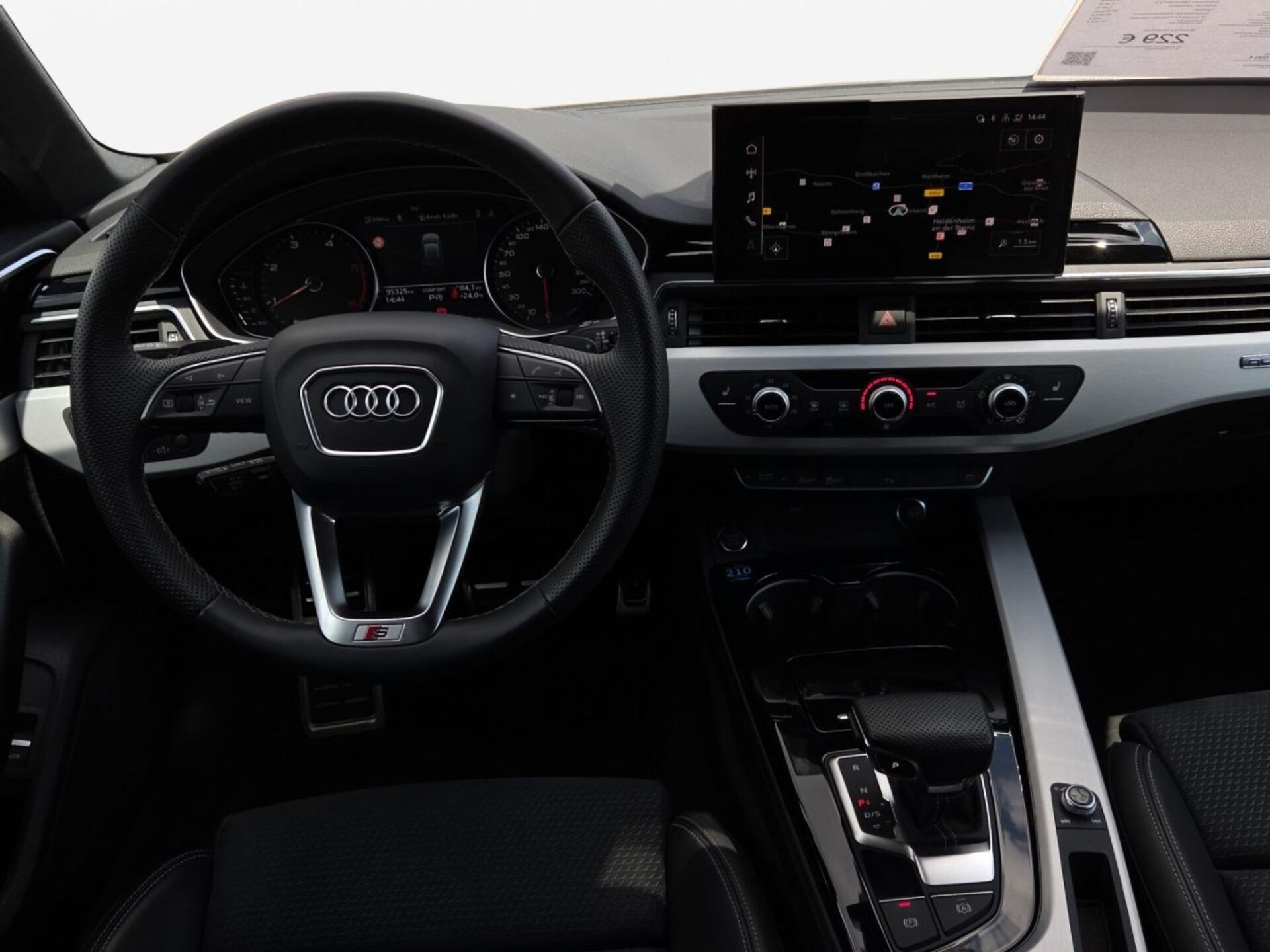 Audi A4 Avant S line