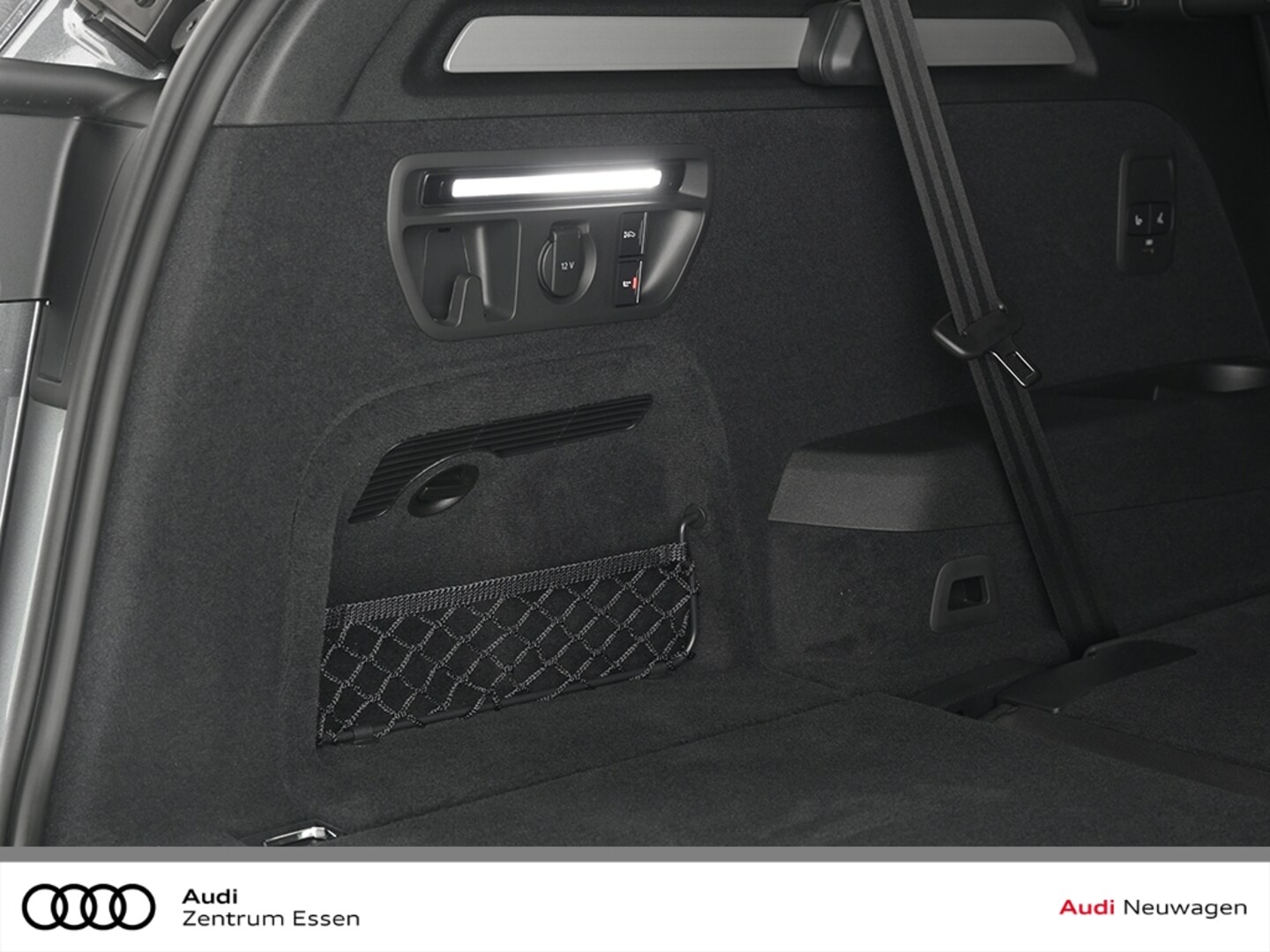 Bild über Audi Q7 SUV TDI quattro 220 kW tiptronic - für weitere Informationen kontaktieren Sie den Audi Partner