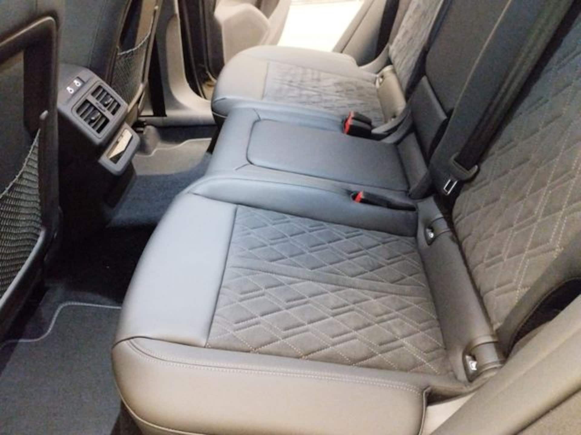 Audi Q5 Sportback edition one