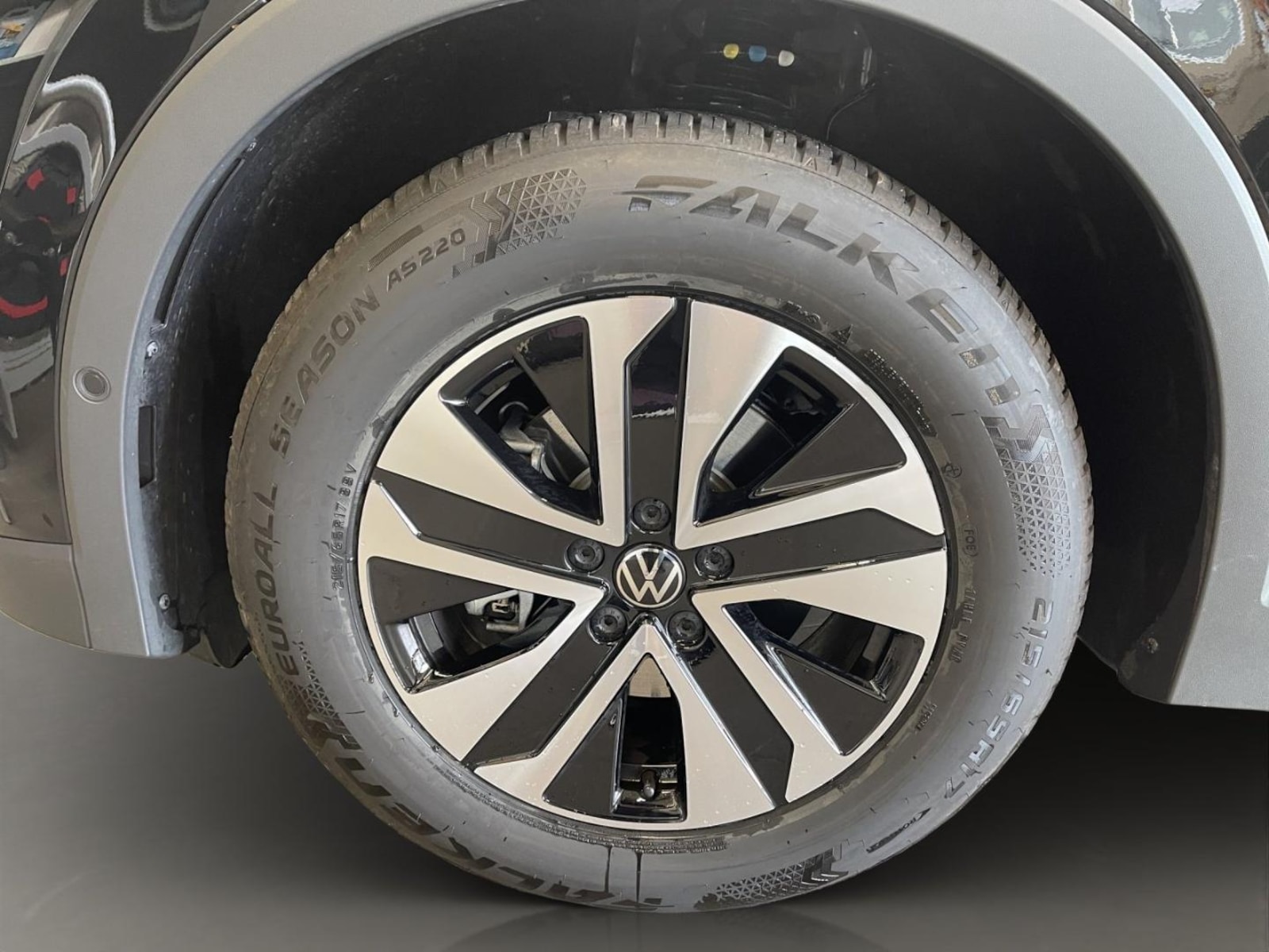 Volkswagen Tiguan – Bild 7