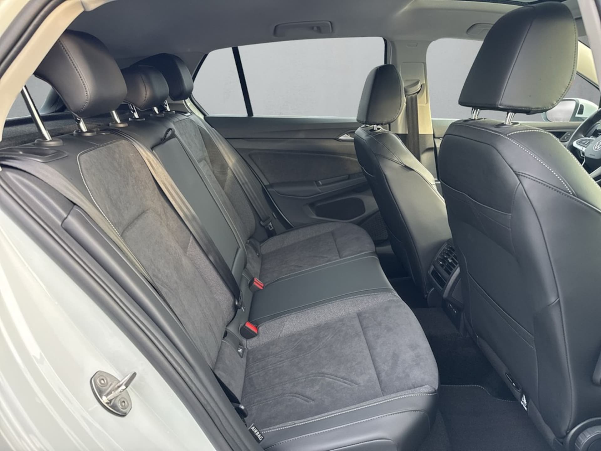Volkswagen Golf Style