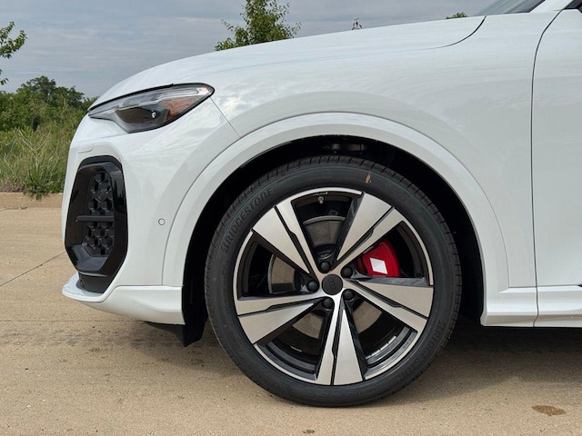 2026 Audi SQ5 Premium Plus - Photo 38