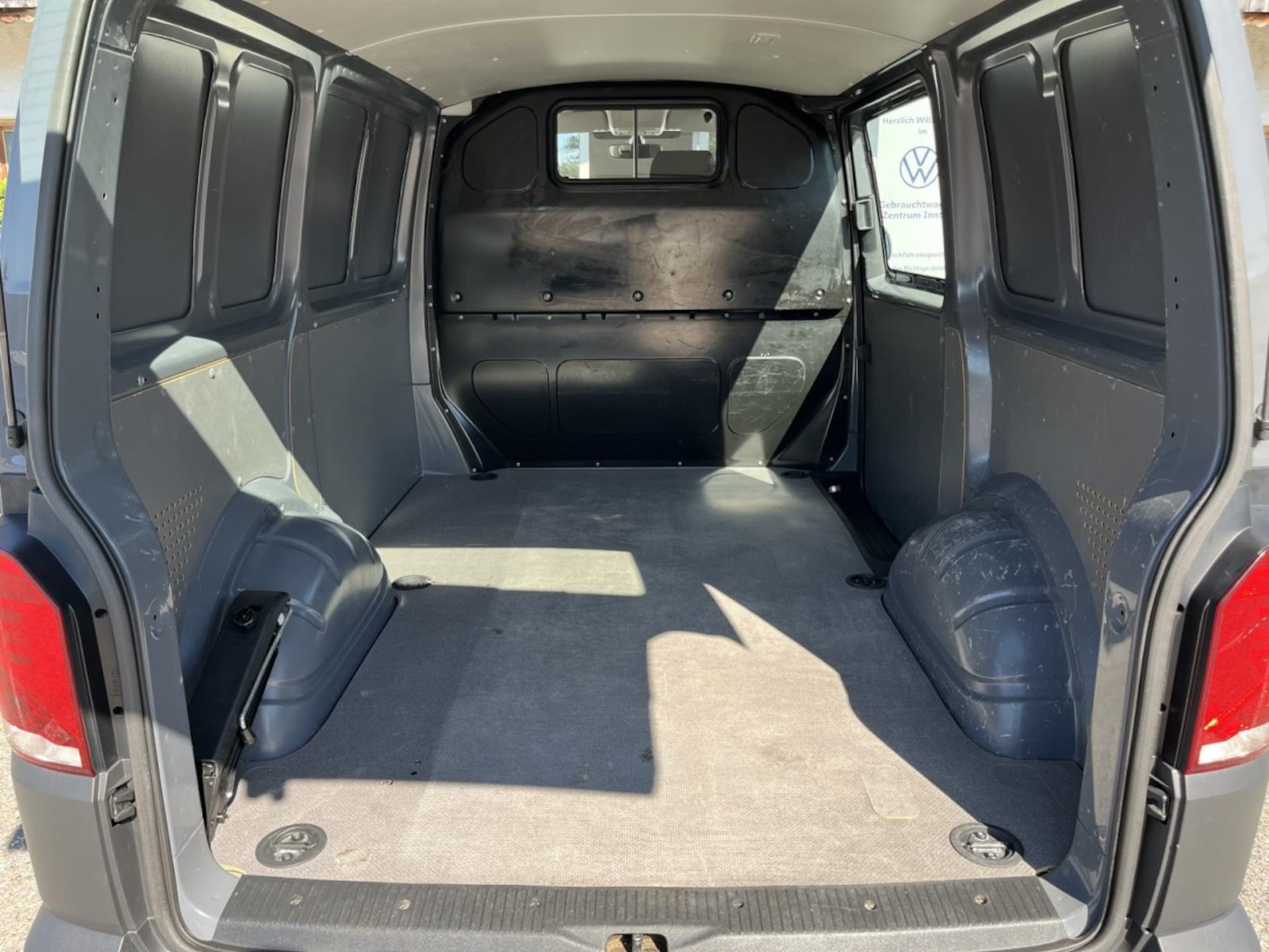 Volkswagen T6.1 Transporter Kasten kurzer Radstand