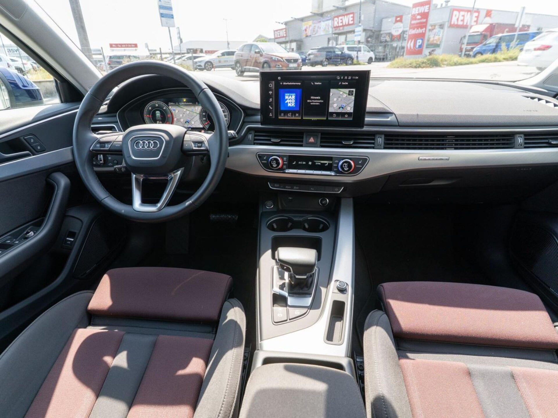 Audi A4 Avant S line