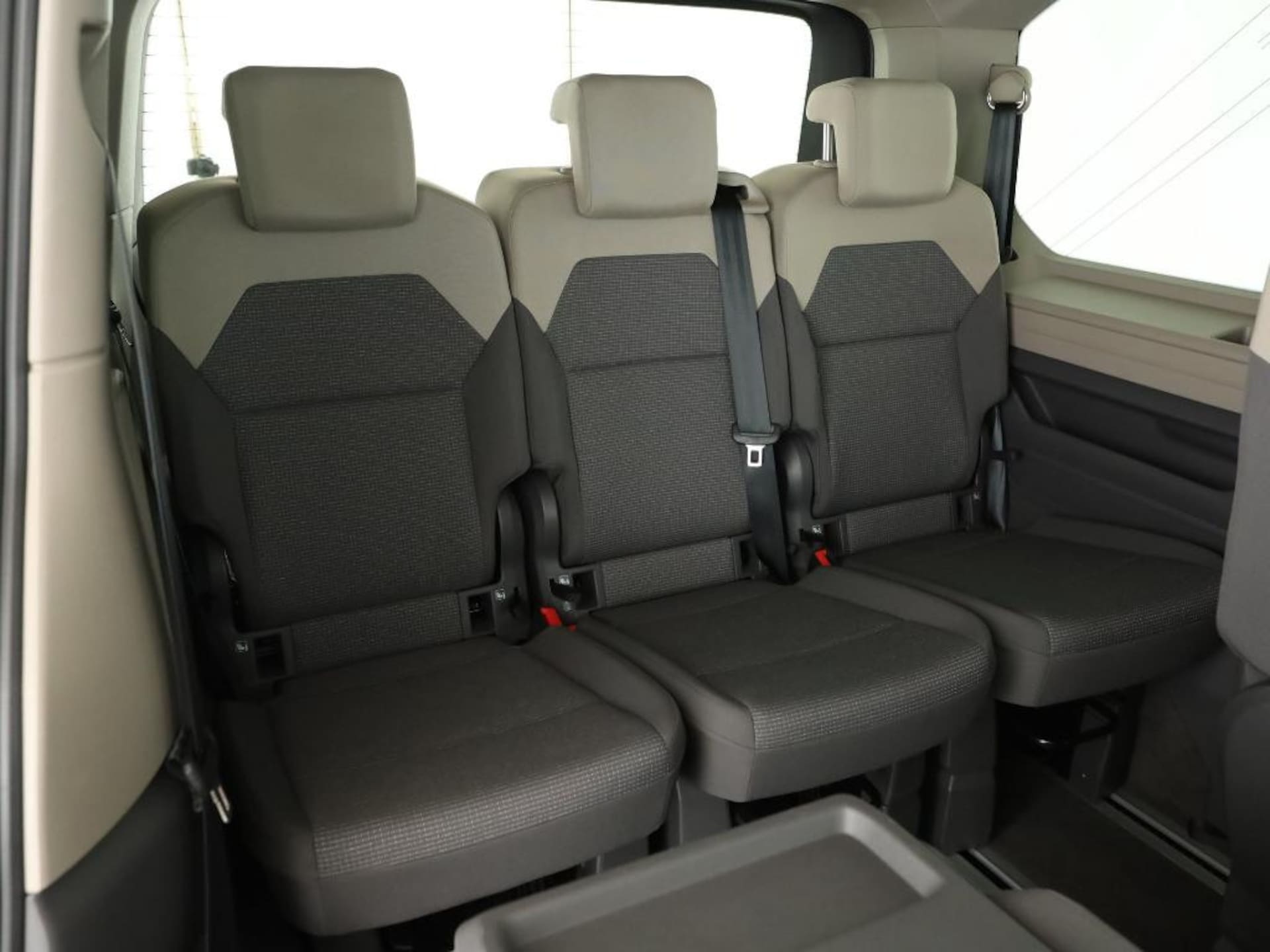 Volkswagen Multivan Basis-Modell