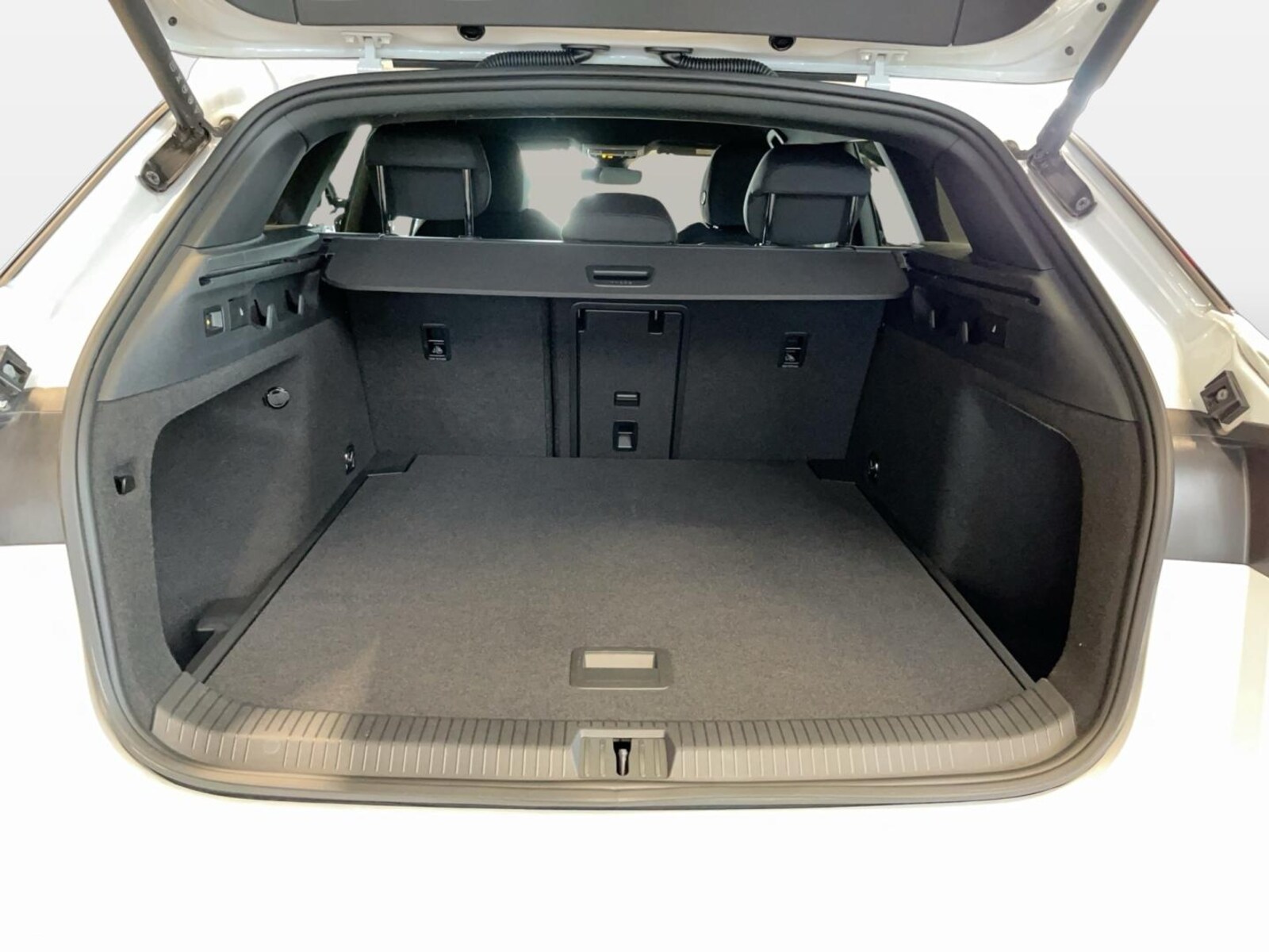 Volkswagen ID.7 Tourer – Bild 12
