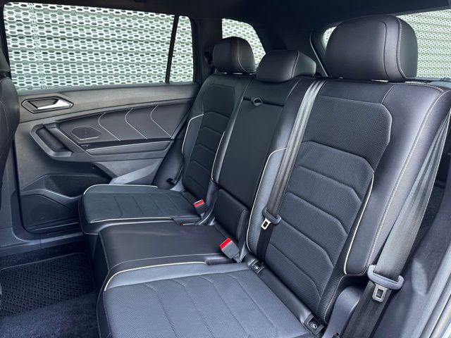 2024 Volkswagen Tiguan SEL R-LINE - Photo 11