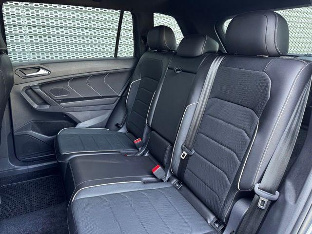 2024 Volkswagen Tiguan SEL R-LINE - Photo 11
