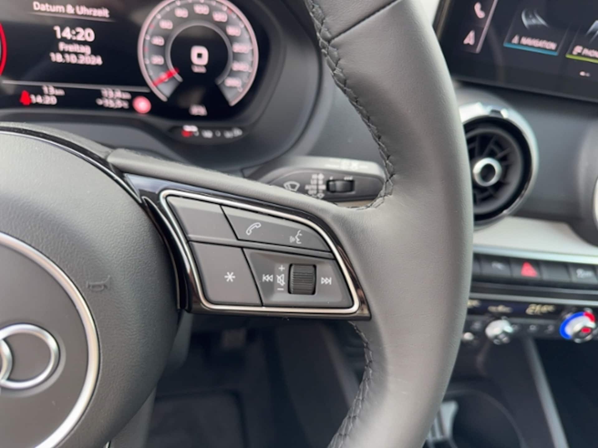 Audi Q2 S line