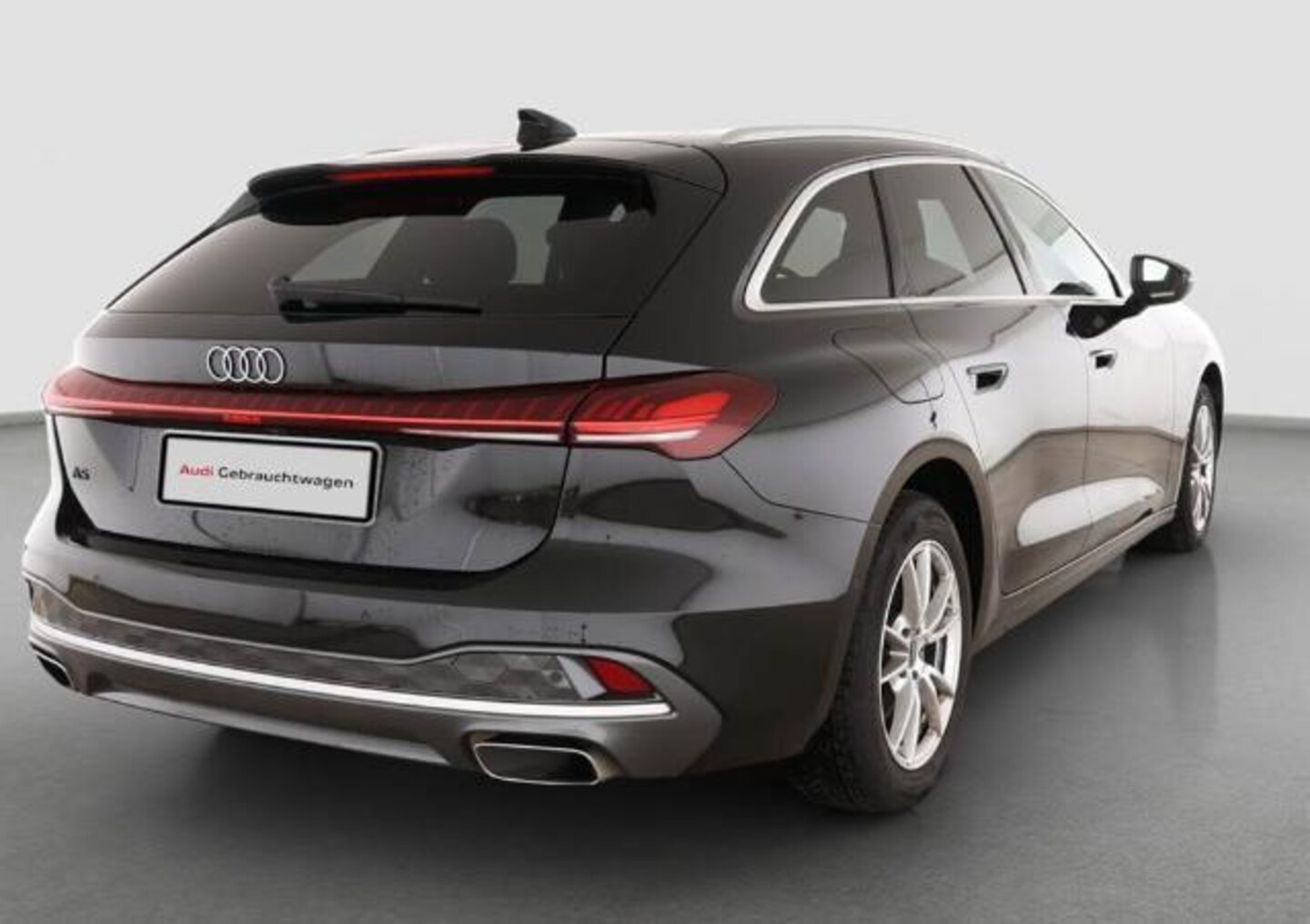 Bild über Audi A5 Avant TFSI 150 kW S tronic - für weitere Informationen kontaktieren Sie den Audi Partner