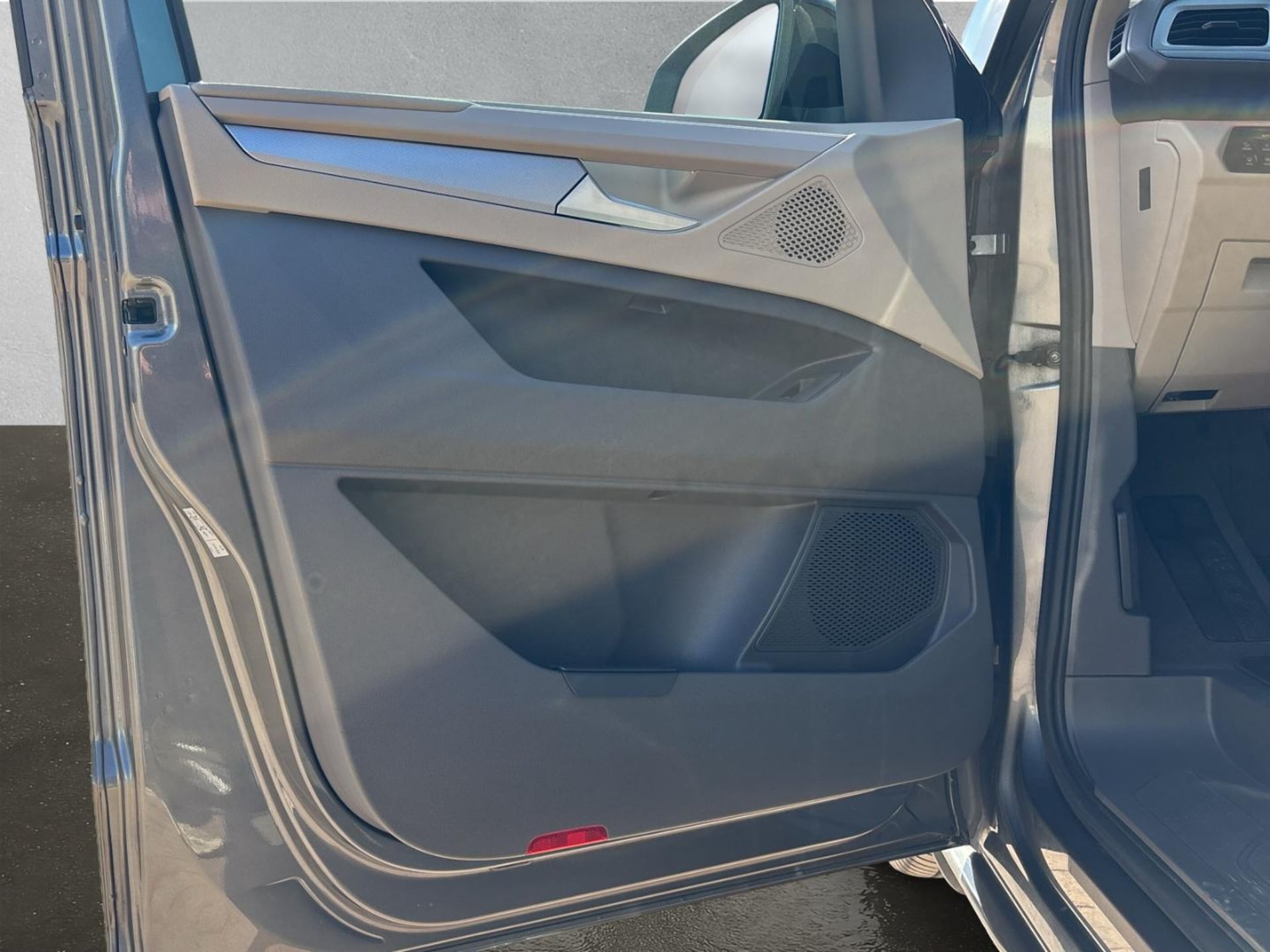Volkswagen Multivan Basis-Modell