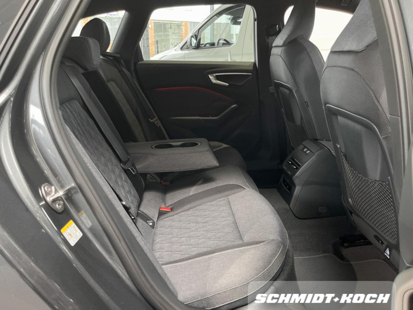 Bild über Audi A5 Avant e-hybrid e-hybrid quattro 220 kW S tronic - für weitere Informationen kontaktieren Sie den Audi Partner