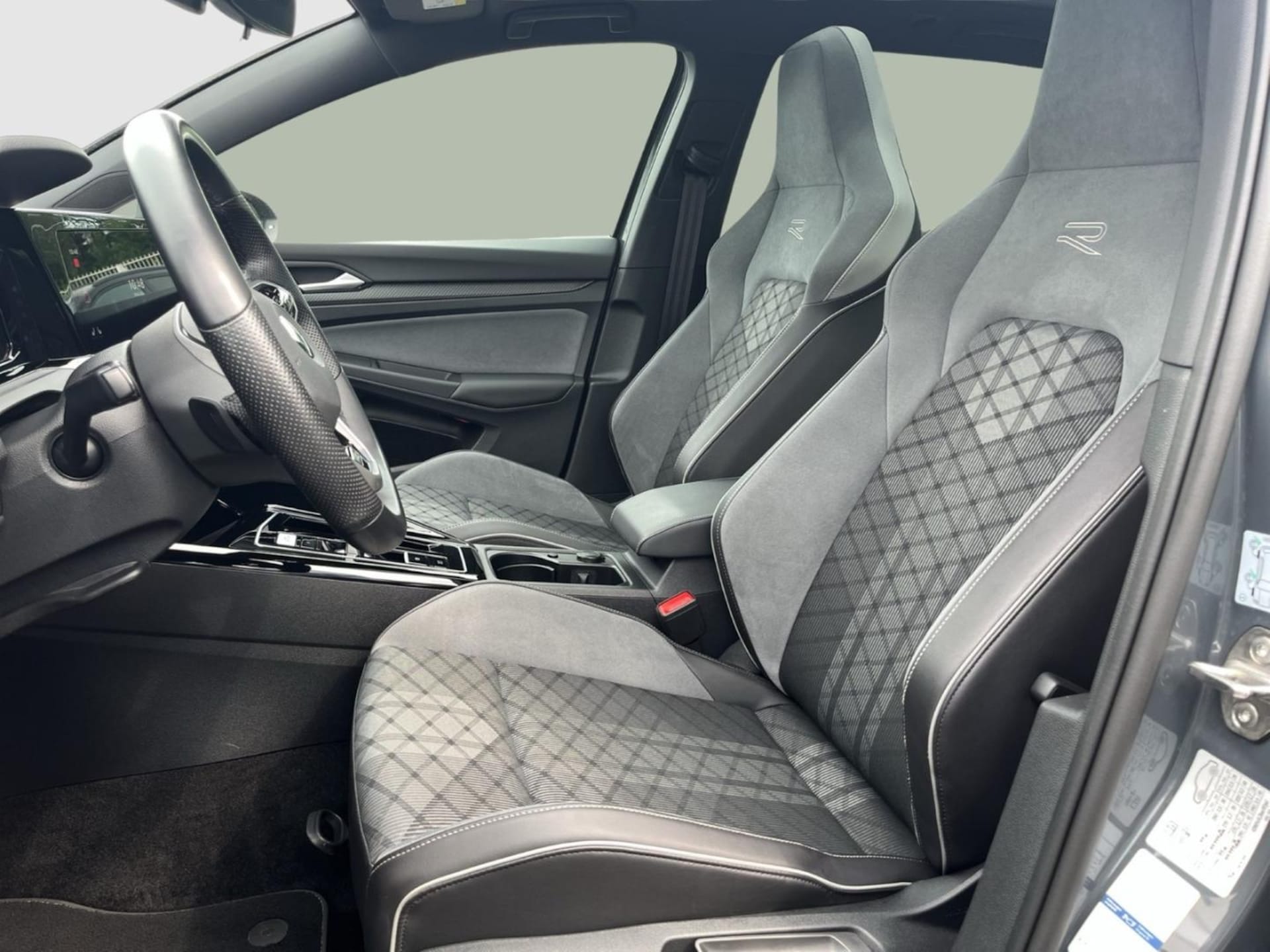 Volkswagen Golf Variant R-Line