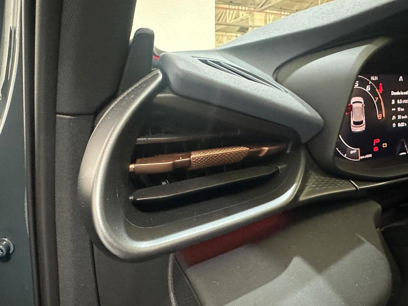 CUPRA Terramar 1.5 eTSI DSG 110 kW (150 CV) — photo 11