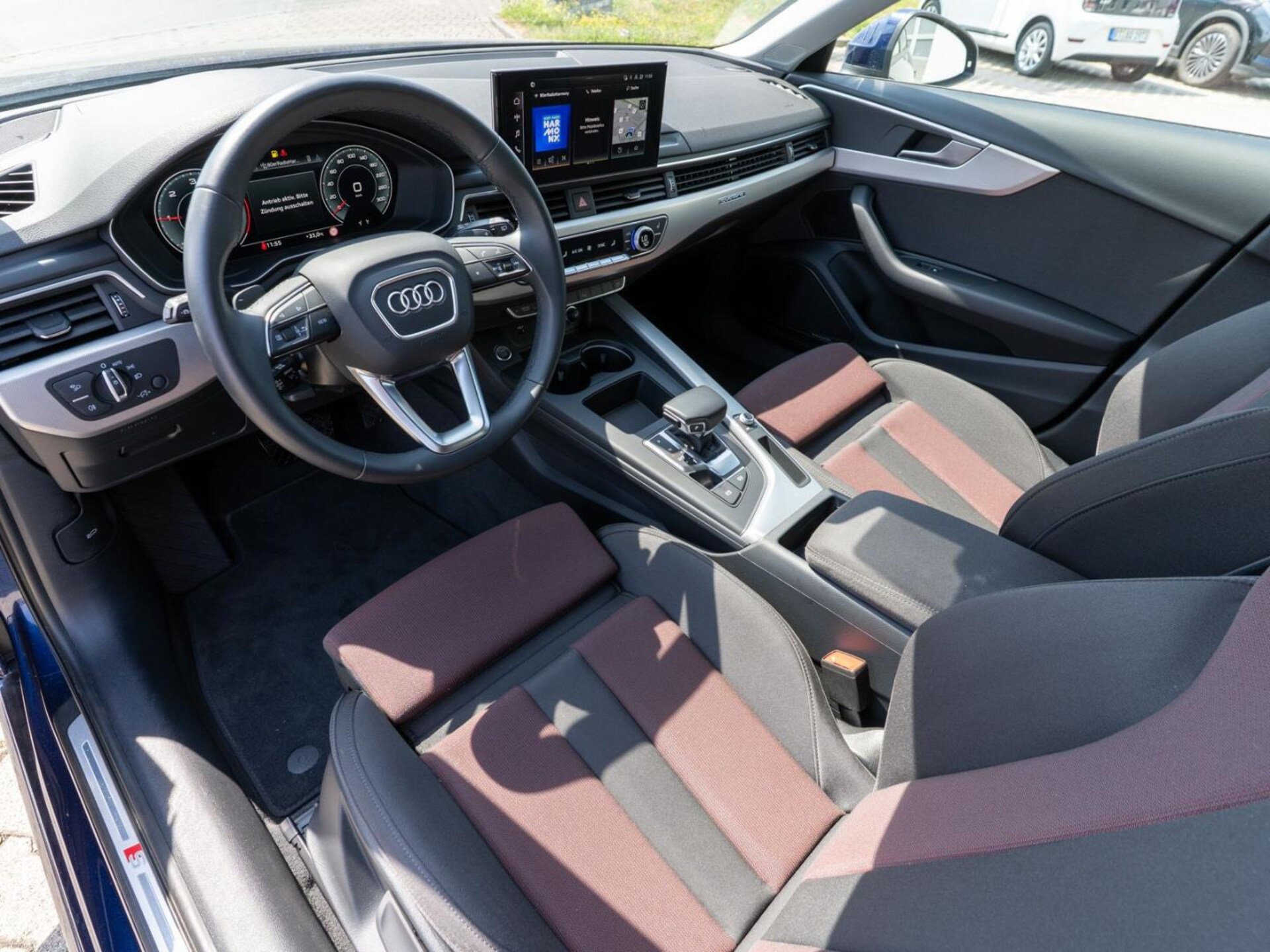 Audi A4 Avant S line