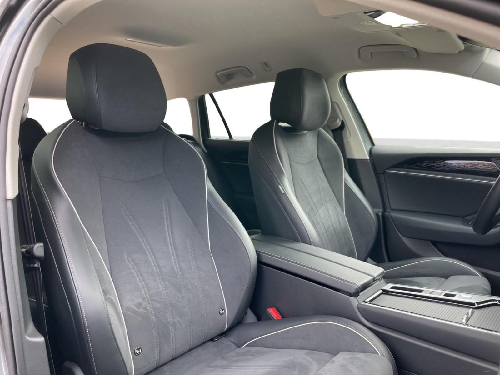 Volkswagen Passat – Bild 17