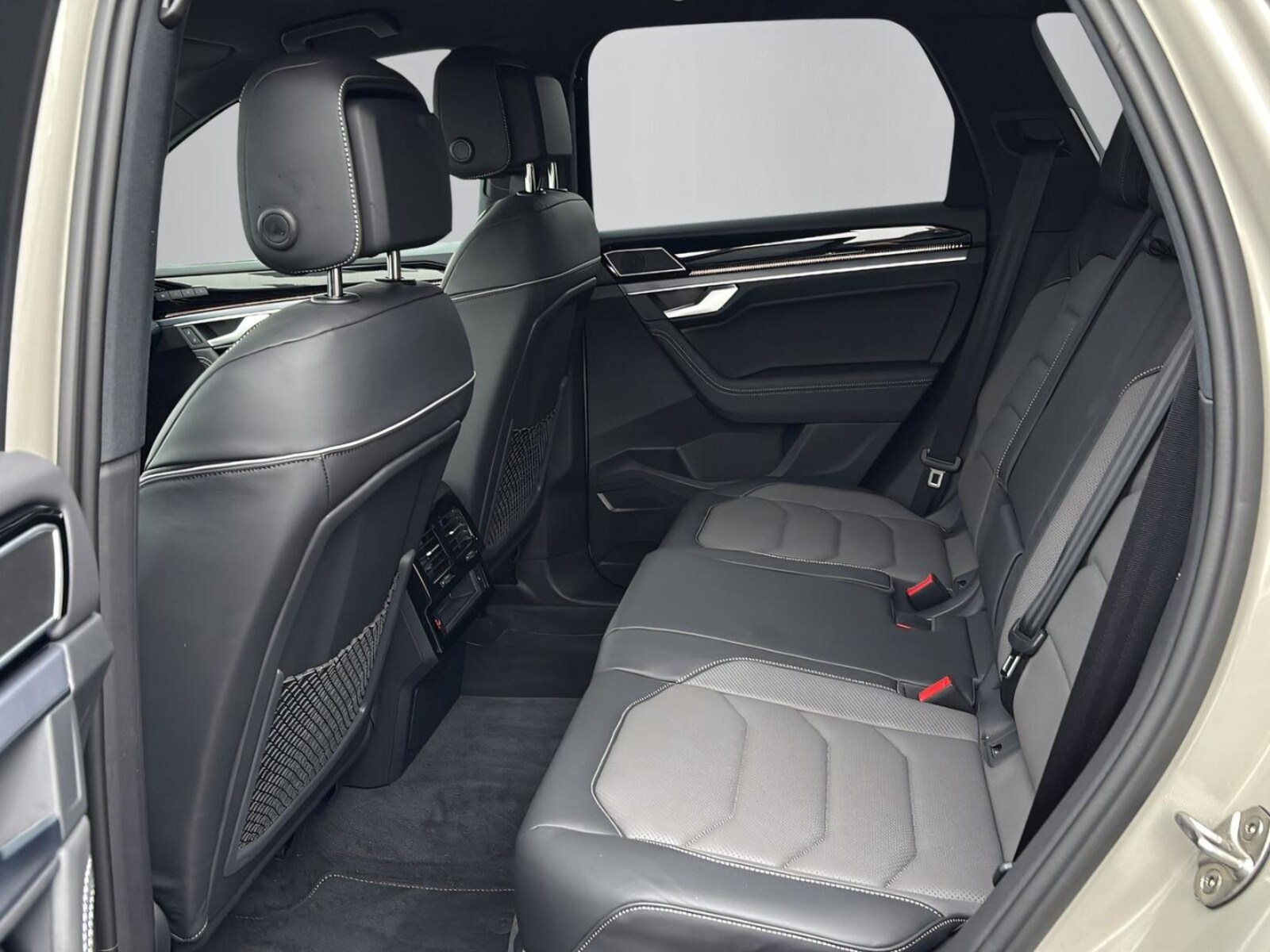 Volkswagen Touareg – Bild 12