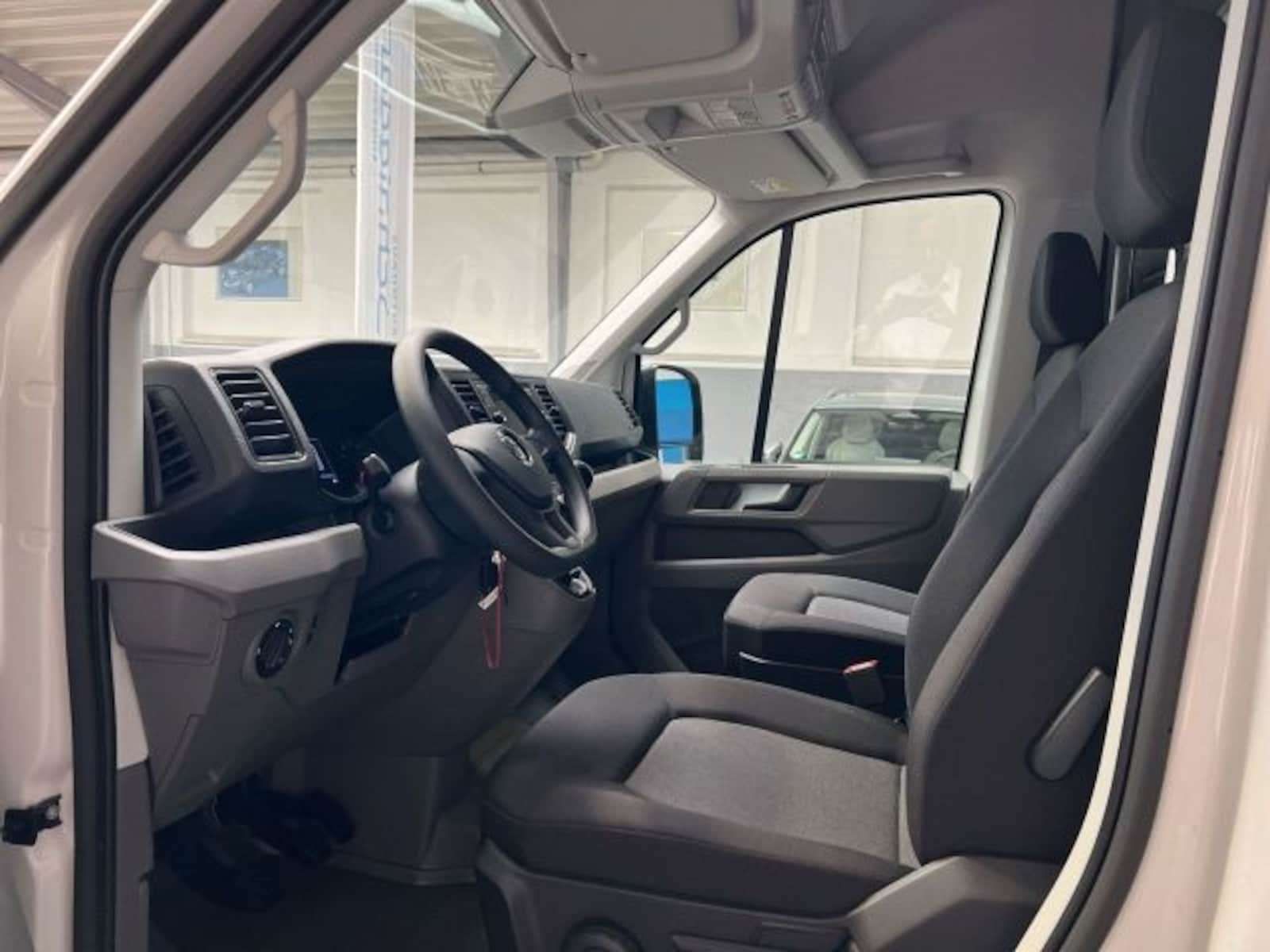Volkswagen Crafter Kasten langer Radstand – Bild 11