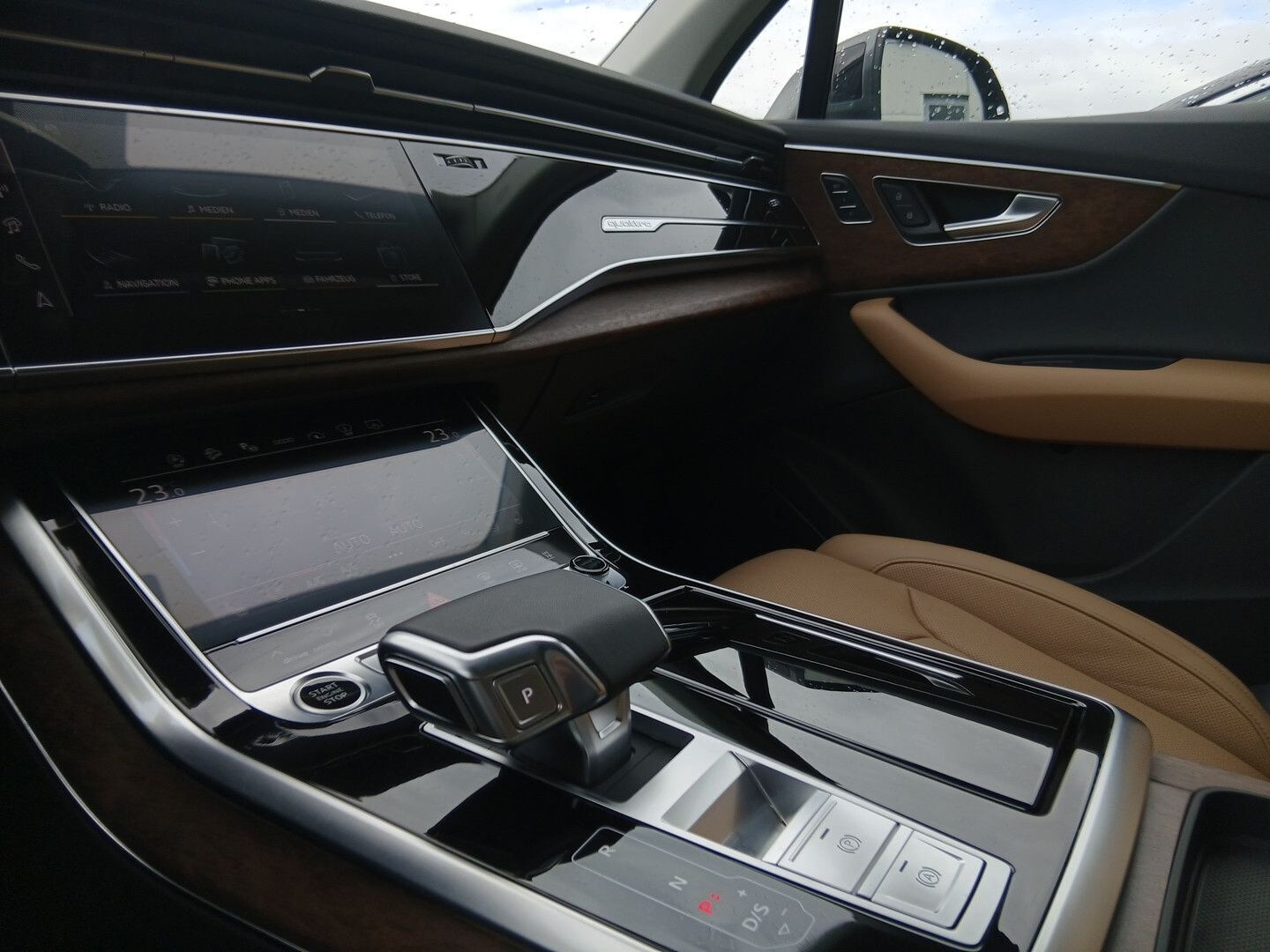 Bild über Audi Q7 SUV S line business TDI quattro 170 kW tiptronic - für weitere Informationen kontaktieren Sie den Audi Partner