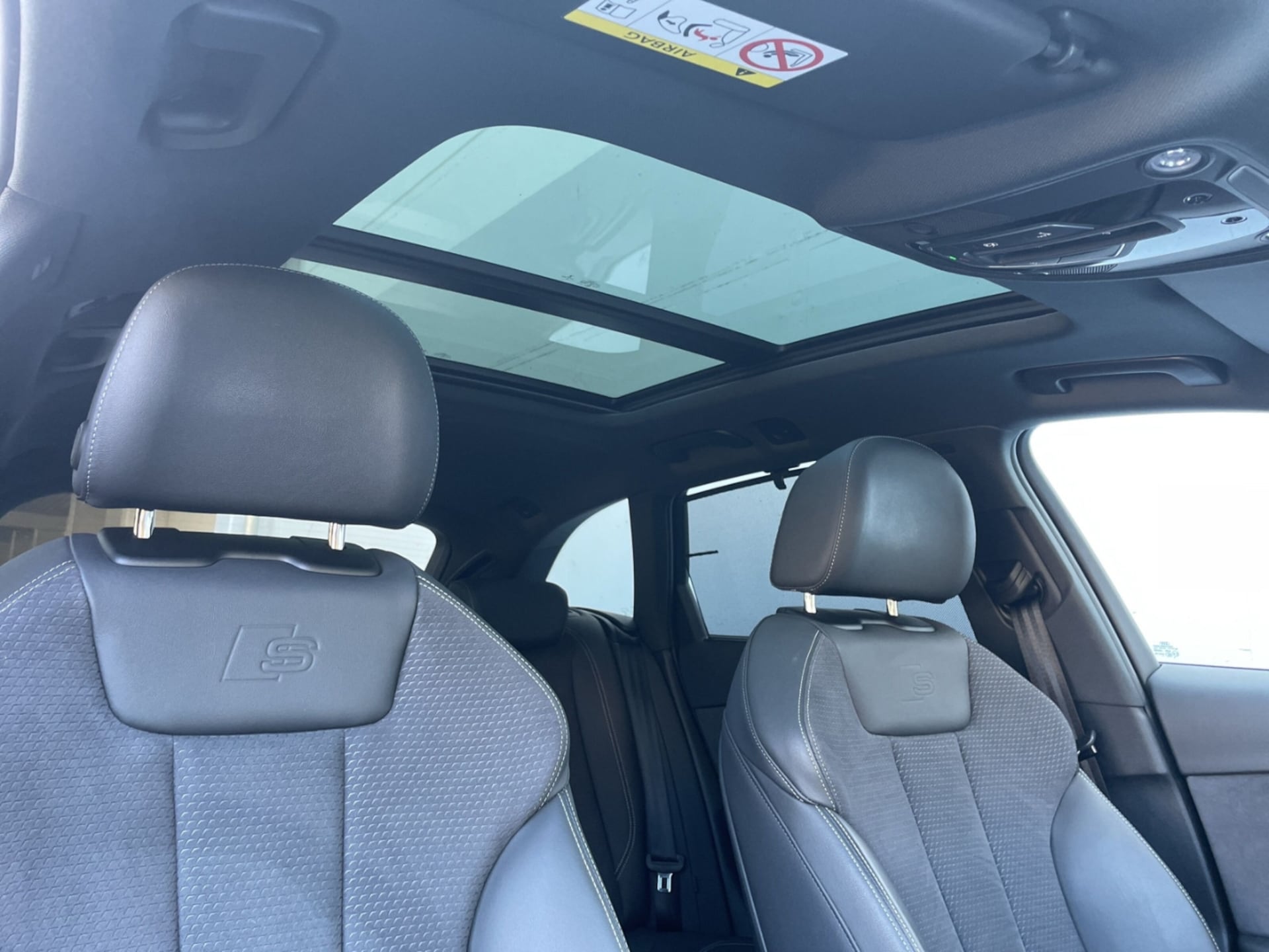 Audi A4 Avant S line