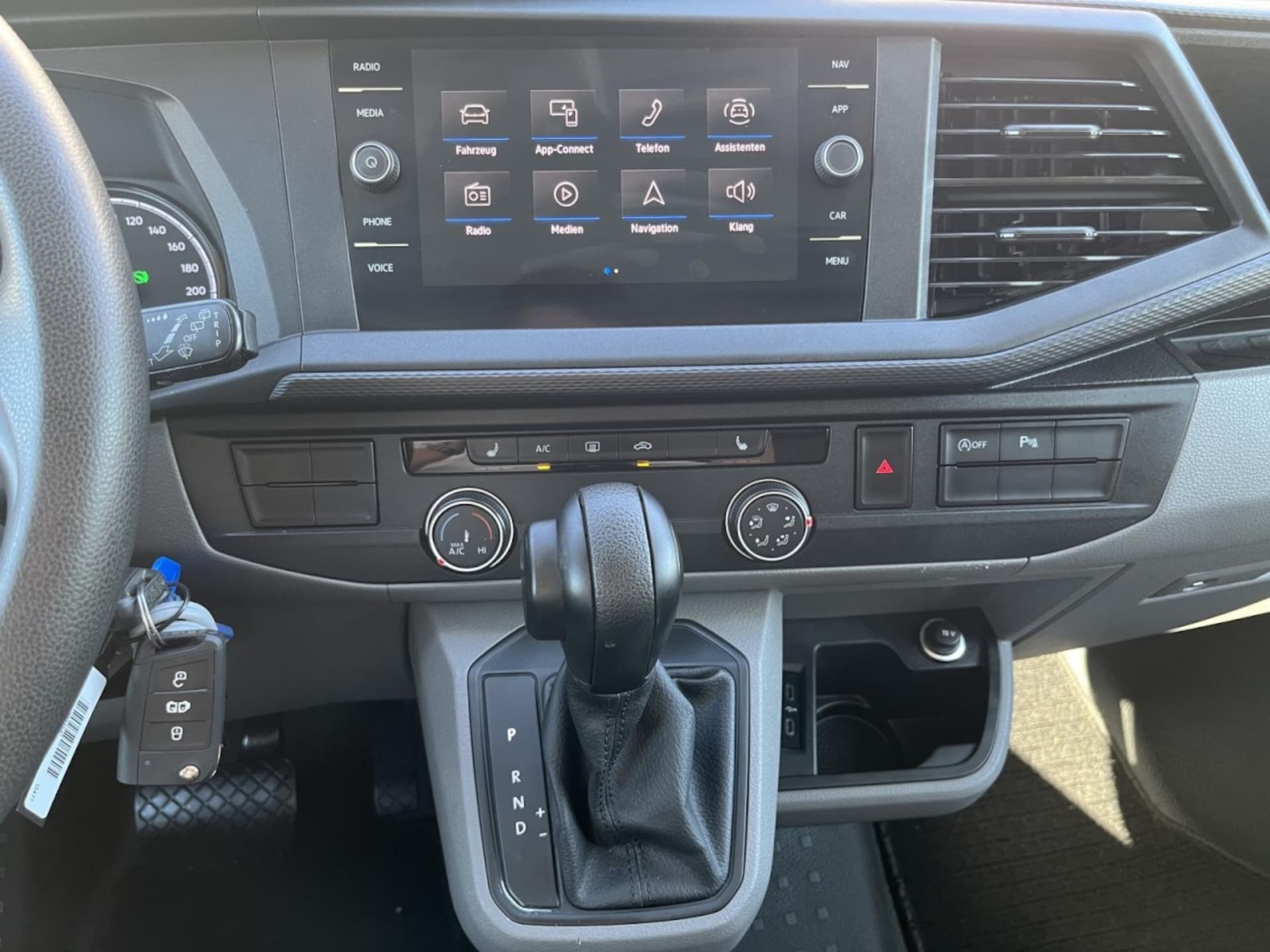 Volkswagen T6.1 Transporter Kasten kurzer Radstand