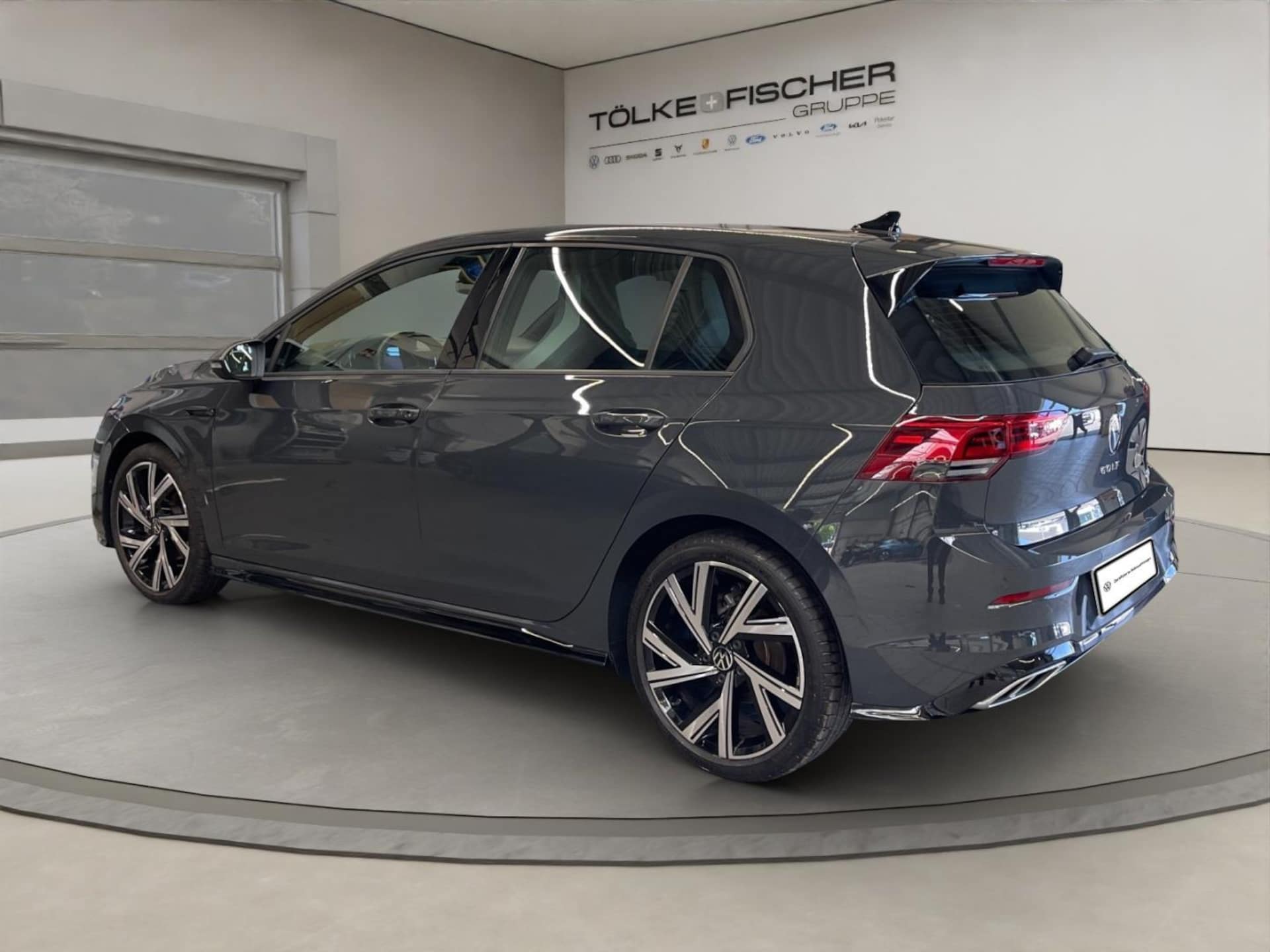 Volkswagen Golf R-Line