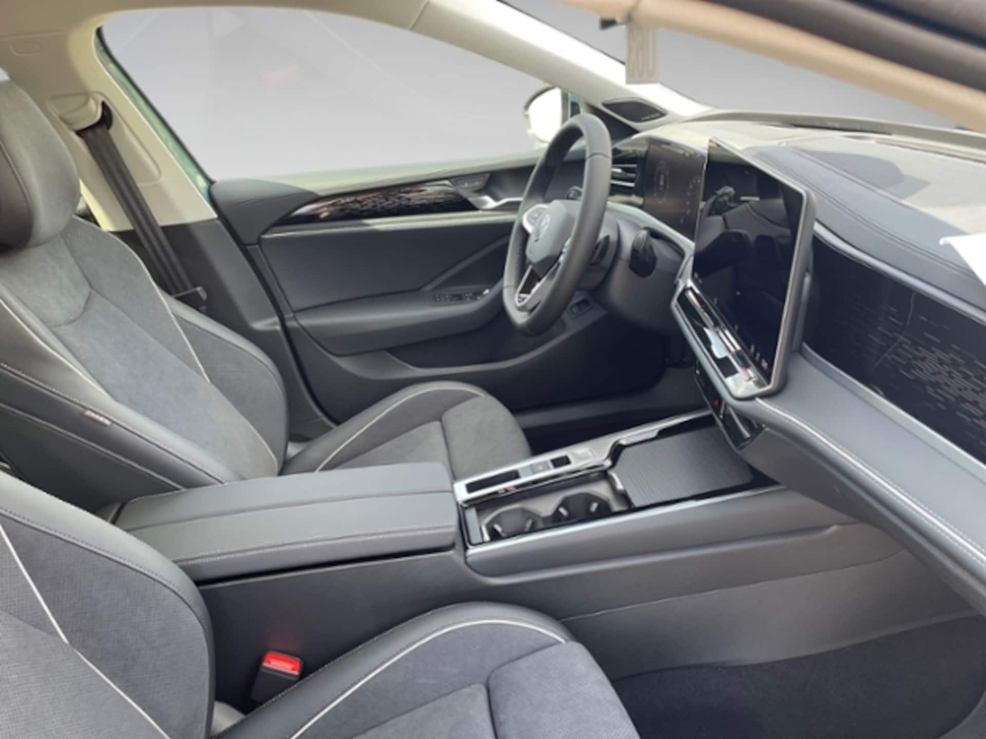 Volkswagen Passat Elegance