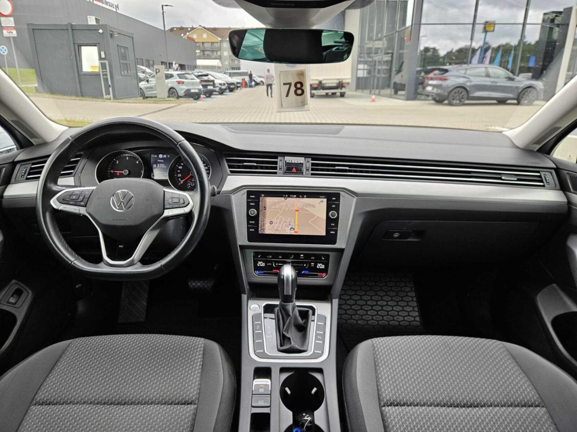 Volkswagen Passat Variant Model bazowy