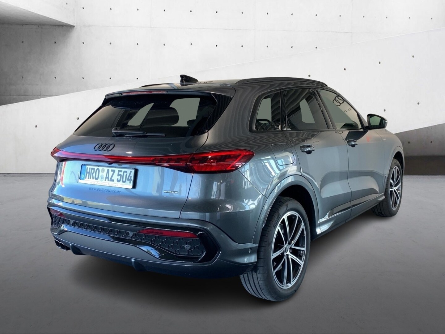 Bild über Audi Q5 SUV TDI quattro 150 kW S tronic - für weitere Informationen kontaktieren Sie den Audi Partner