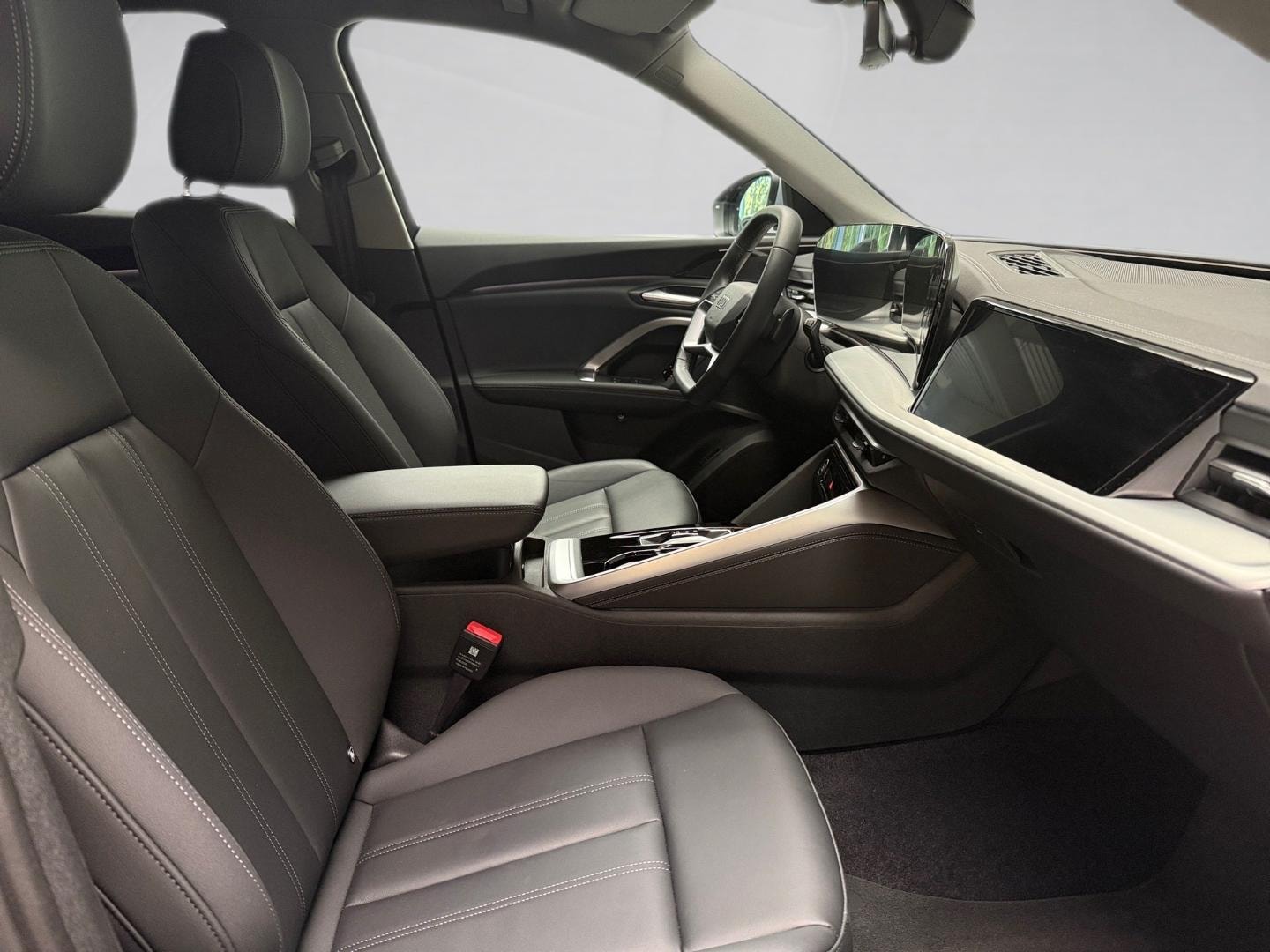 Bild über Audi Q5 SUV TFSI 150 kW S tronic - für weitere Informationen kontaktieren Sie den Audi Partner