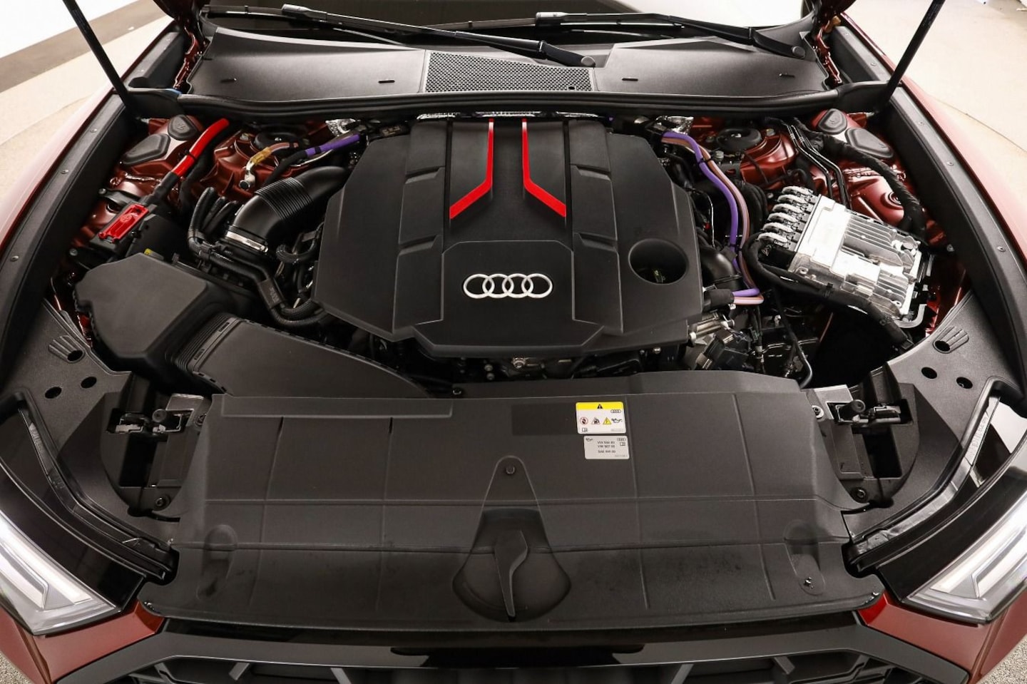 Bild über Audi S6 Avant TDI quattro tiptronic - für weitere Informationen kontaktieren Sie den Audi Partner