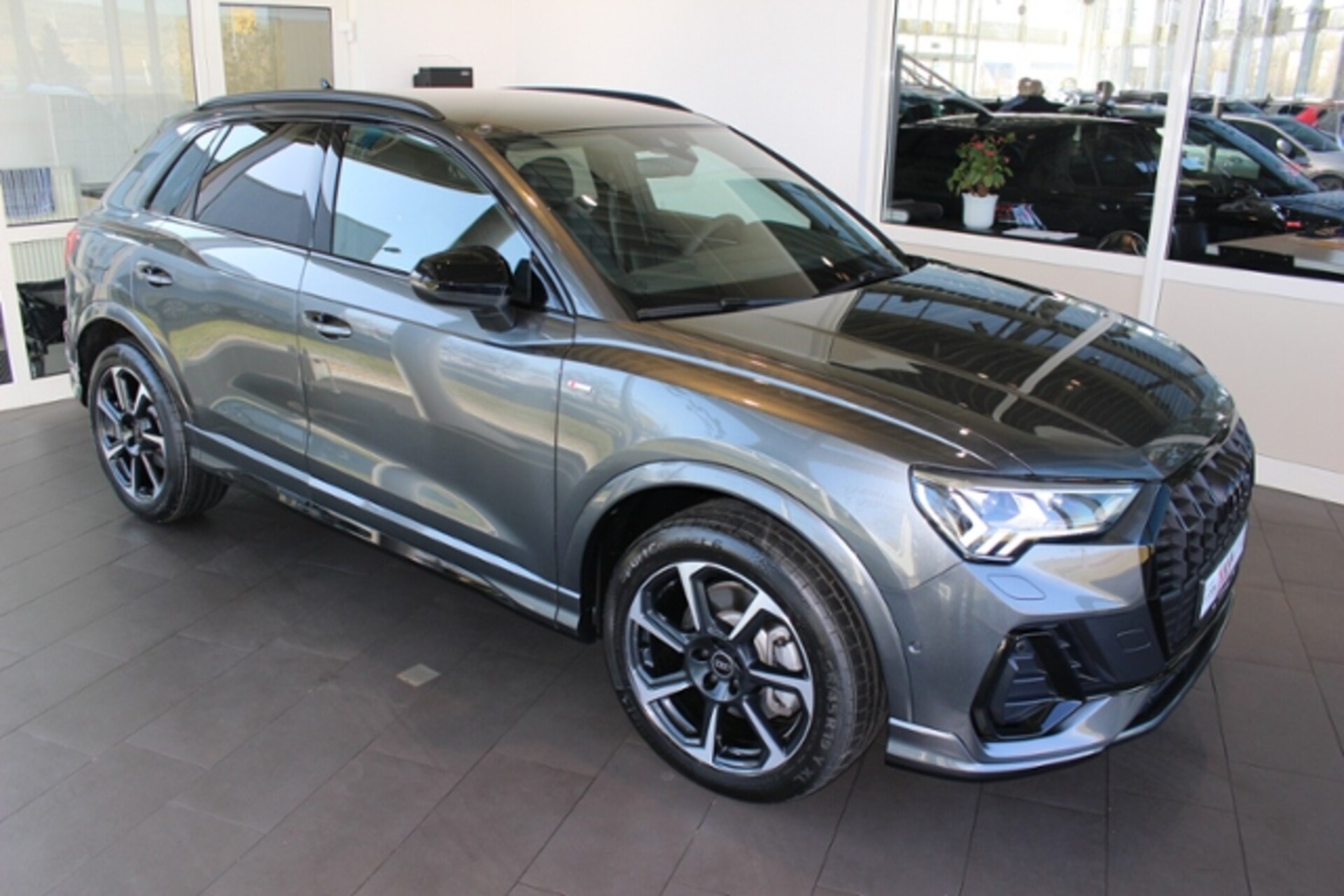 Audi Q3 SUV S line