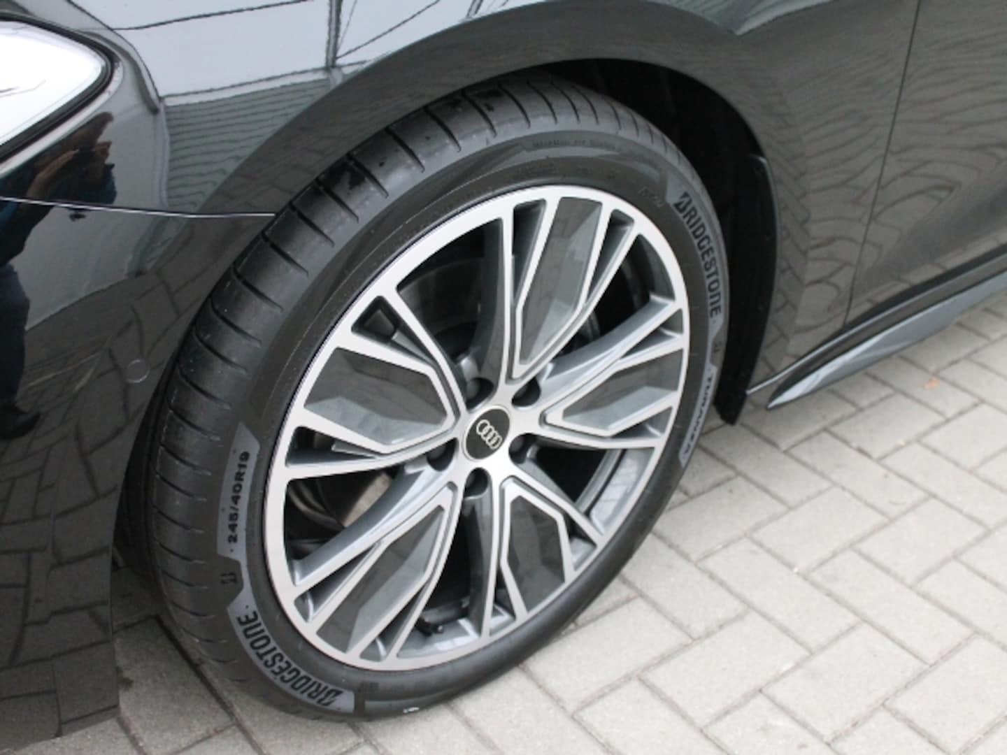 Bild über Audi A5 Limousine TFSI S tronic - für weitere Informationen kontaktieren Sie den Audi Partner