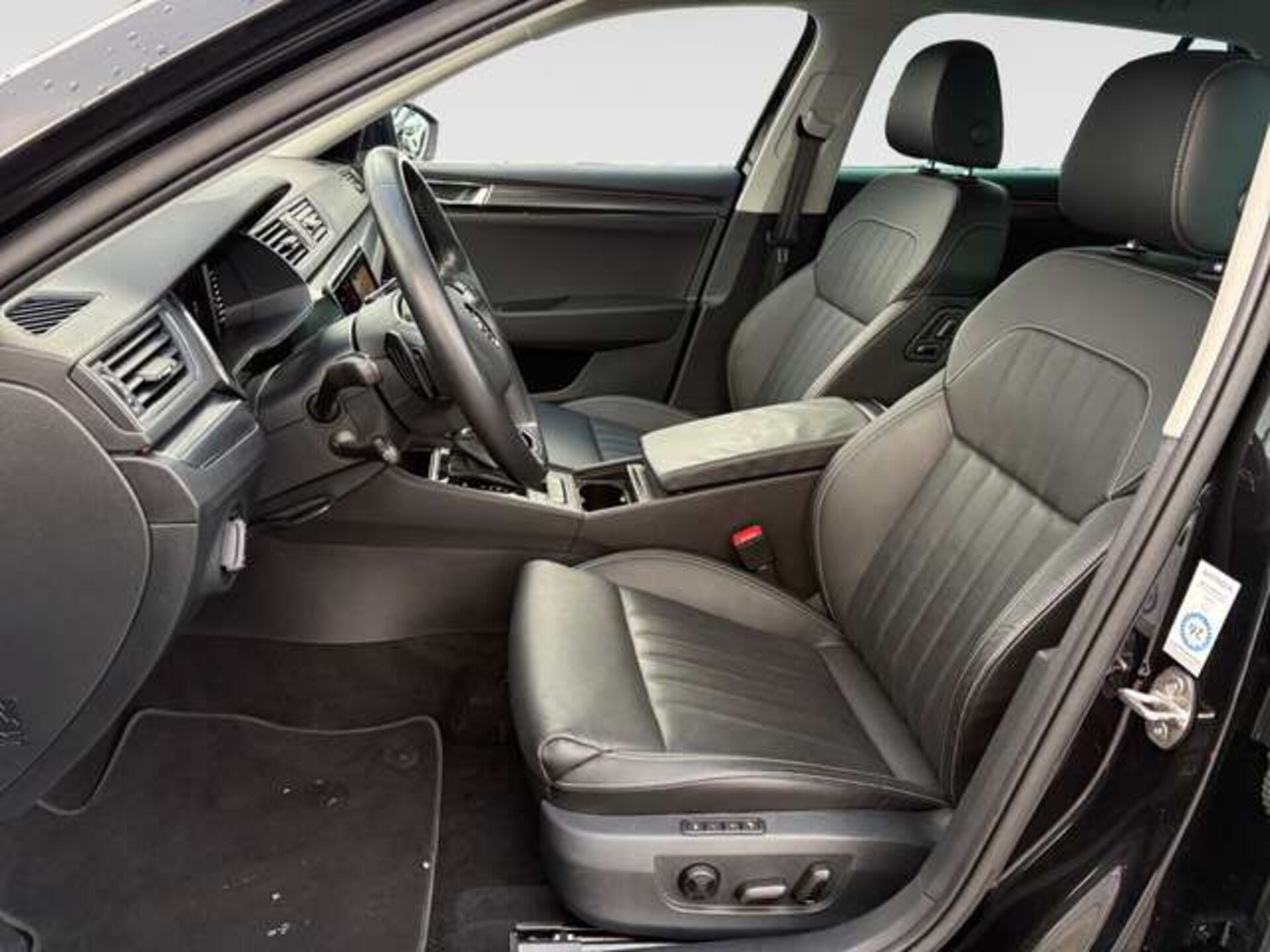 Skoda Superb Combi PREMIUM EDITION