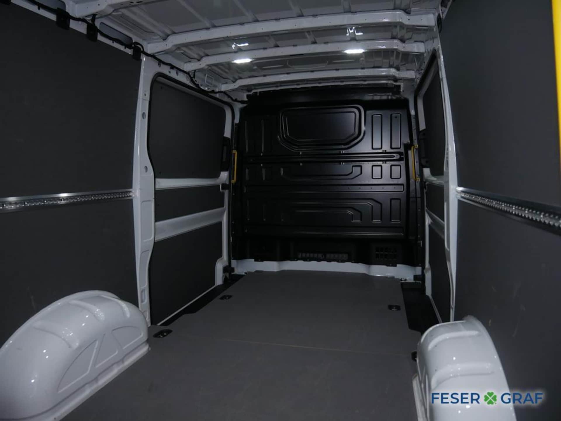 Volkswagen Crafter Kasten mittlerer Radstand