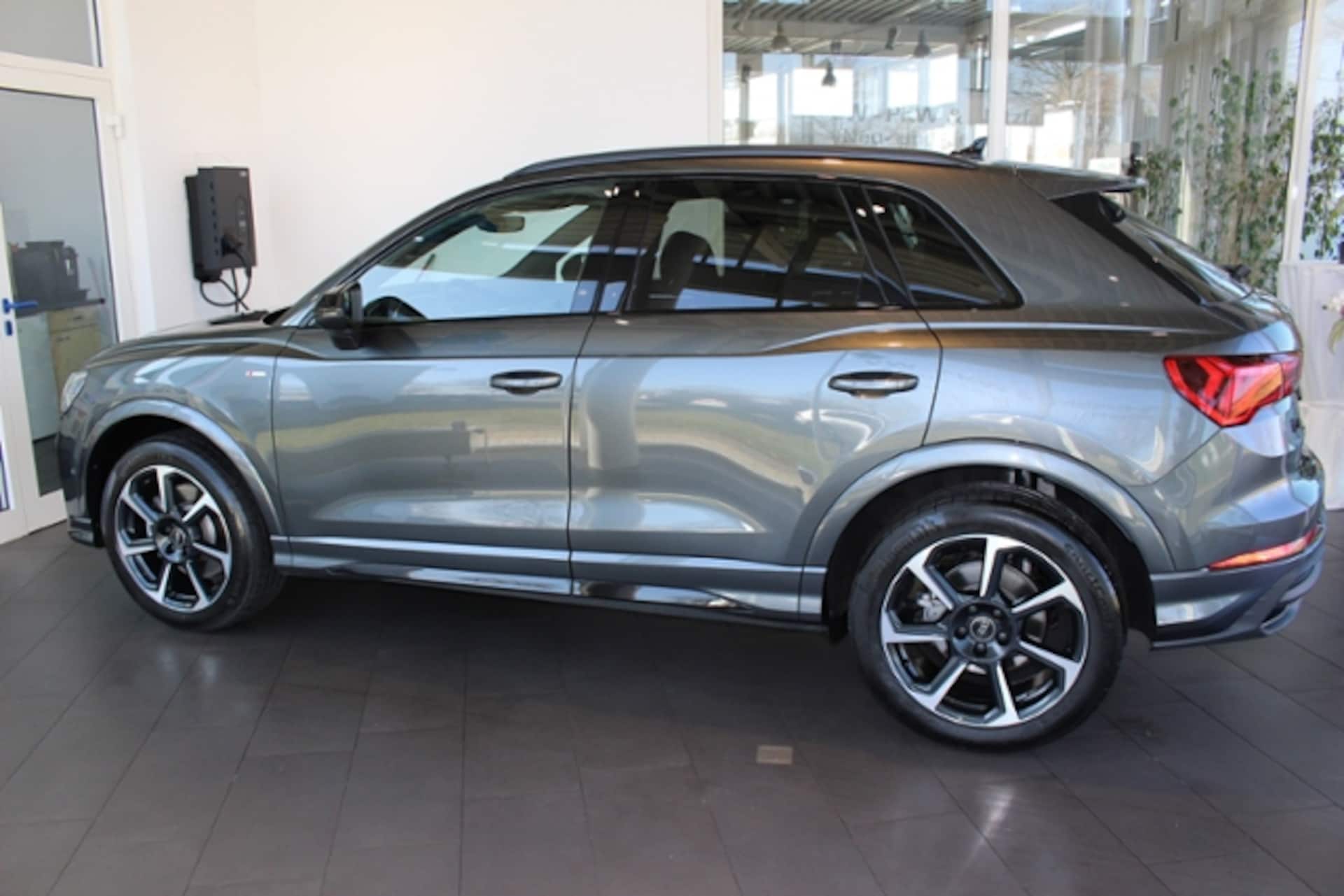 Audi Q3 SUV S line