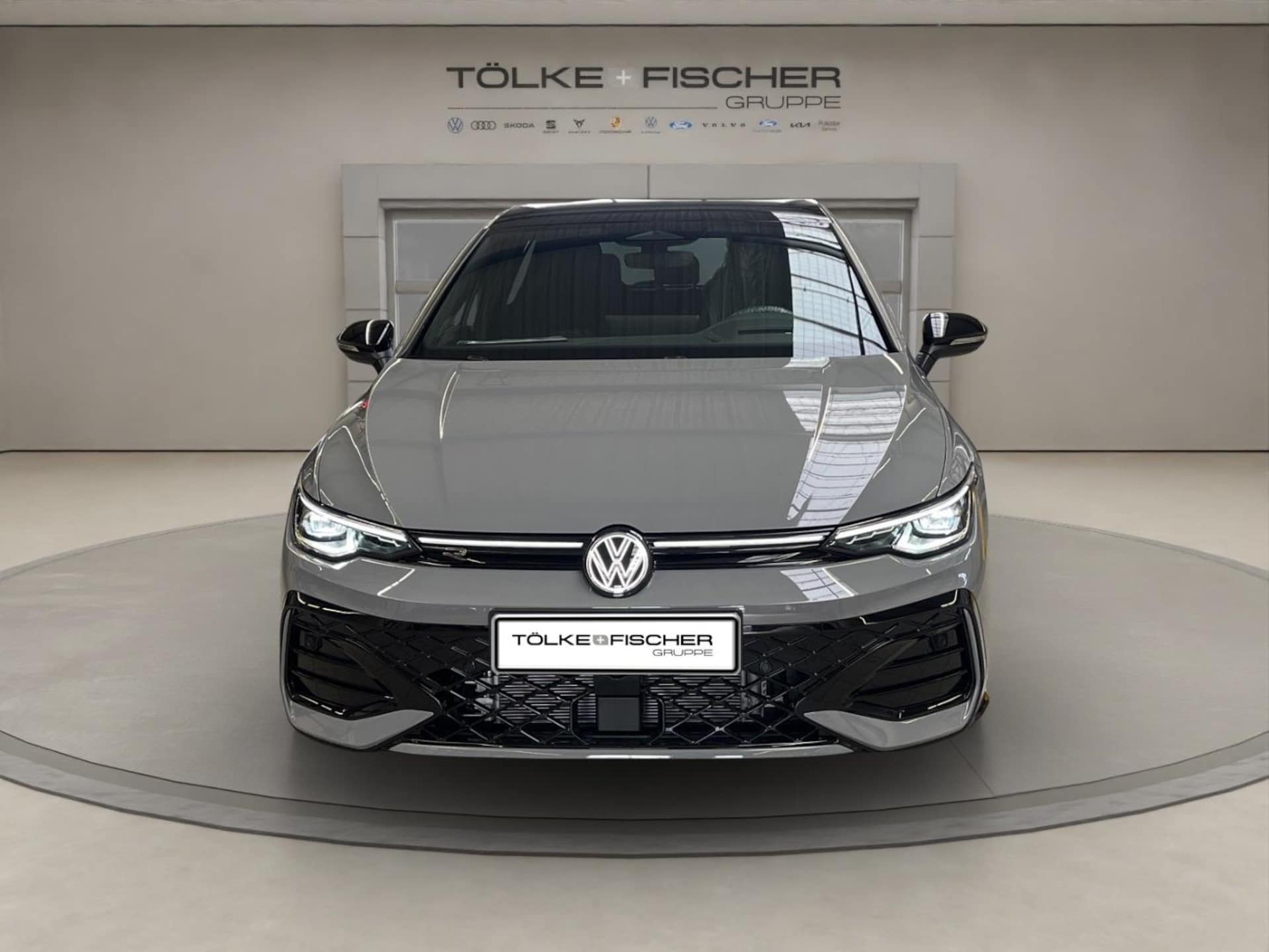 Volkswagen Golf R-Line