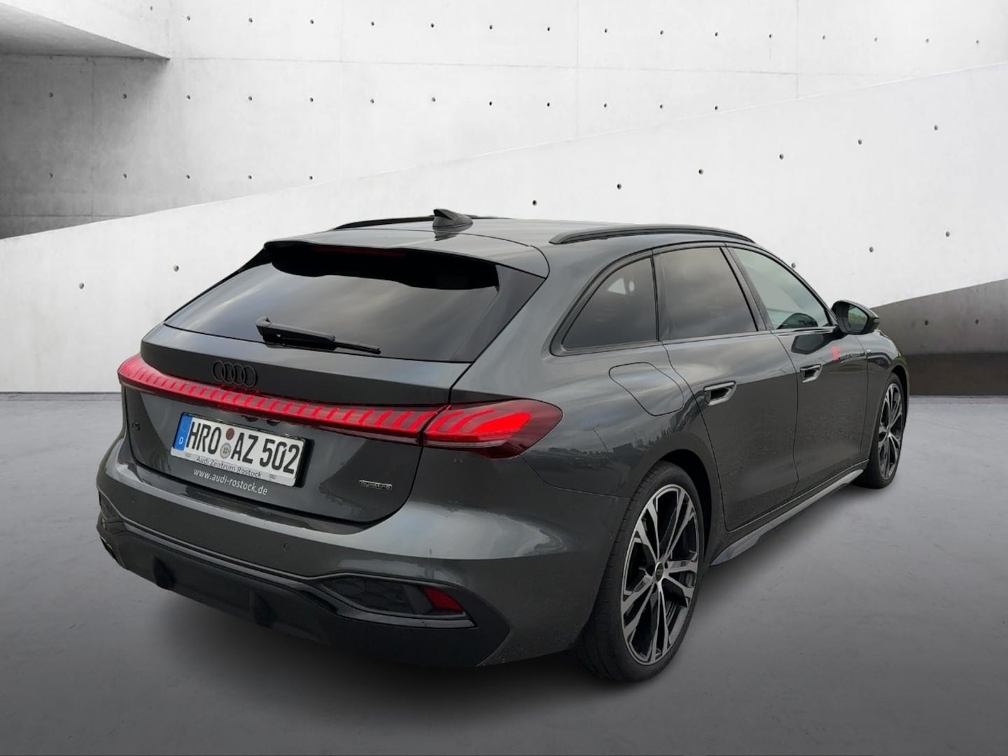 Bild über Audi A5 Avant TDI quattro 150 kW S tronic - für weitere Informationen kontaktieren Sie den Audi Partner