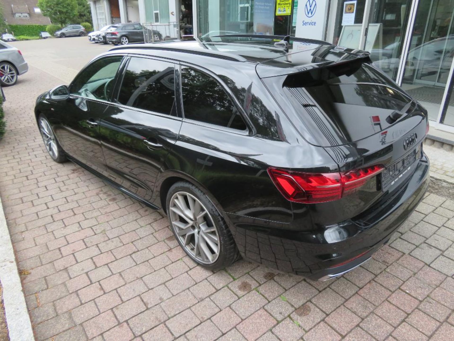 Audi A4 Avant S line