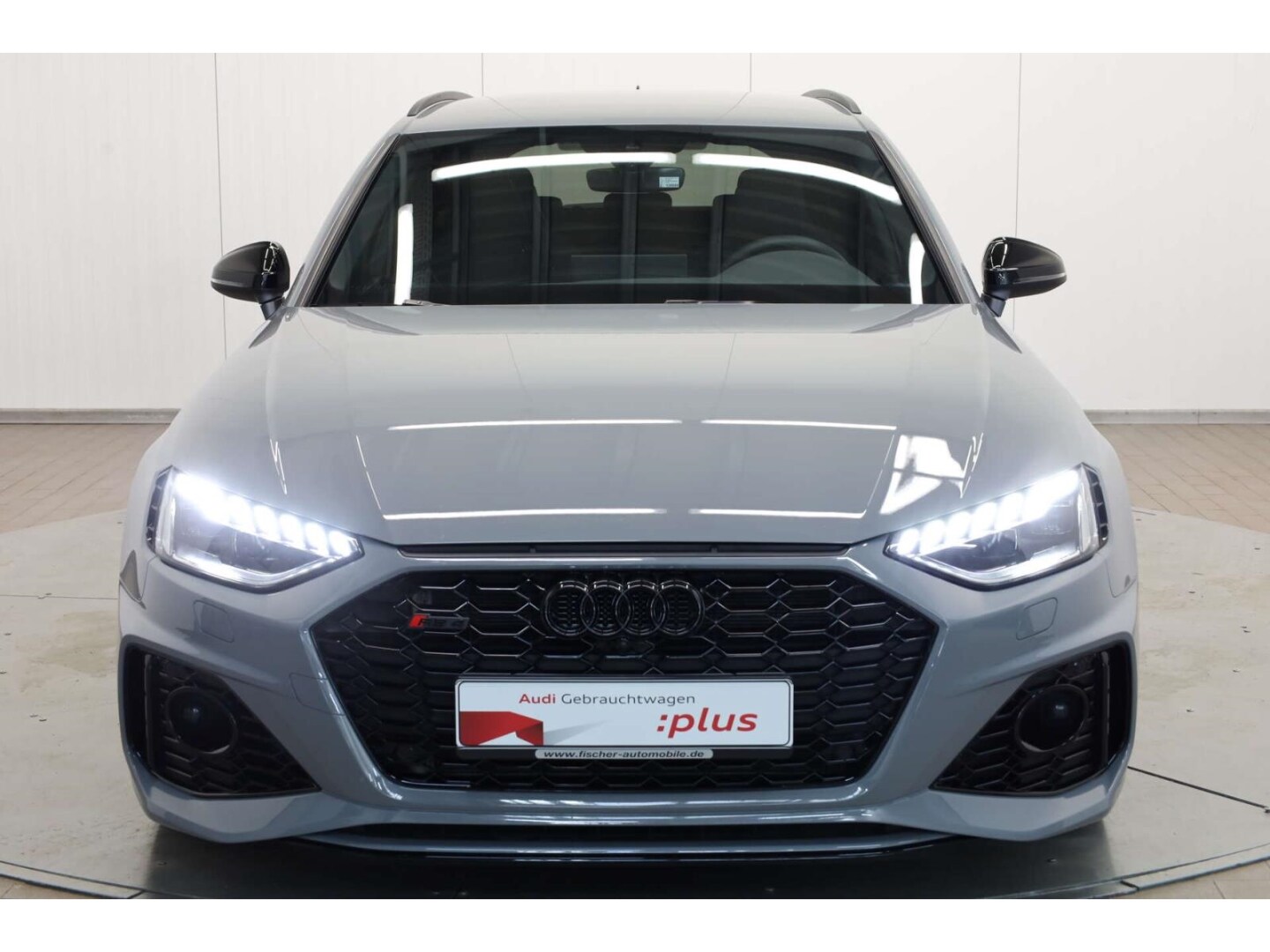 Image about Audi RS 4 Avant TFSI quattro tiptronic